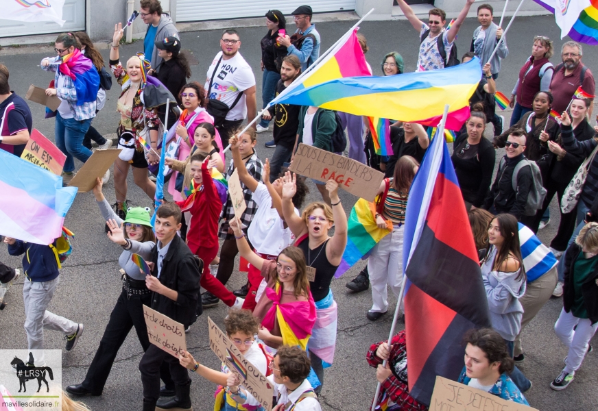 Marche_des_fierté_LGBT_LRSY_mavillesolidaire.fr_Vendée-17