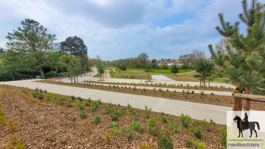 Nouveau_parc_urbain_La_Roche-sur-Yon__LRSY_mavillesolidaire.fr_1-112838__1_