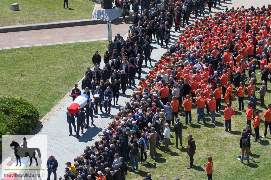 HOMMAGE SNSM MACRON LES SABLES 1 sur 47