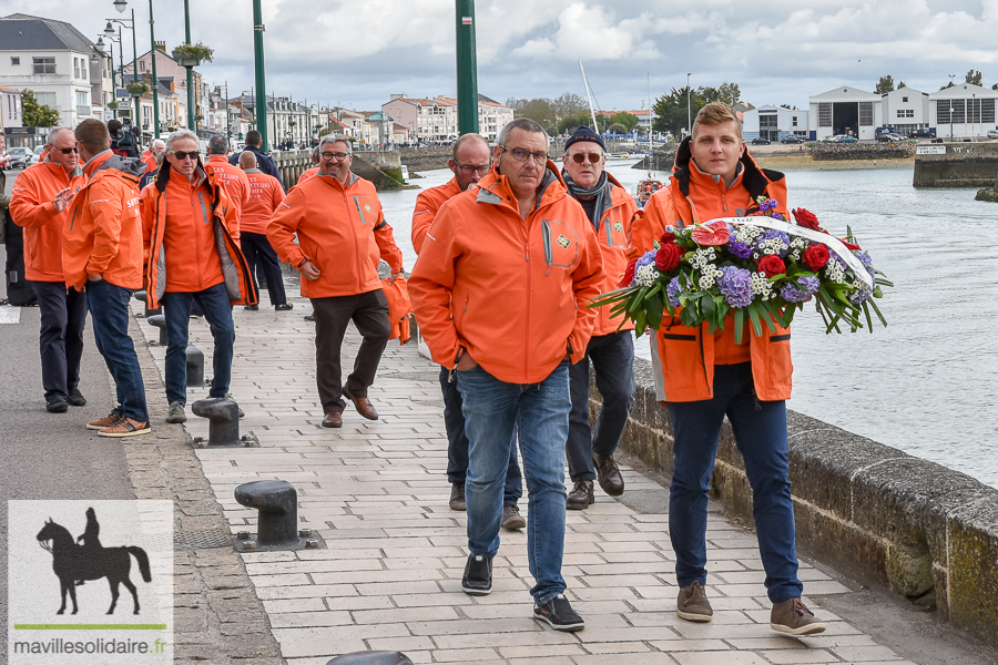 HOMMAGE SNSM MACRON LES SABLES 1 sur 47