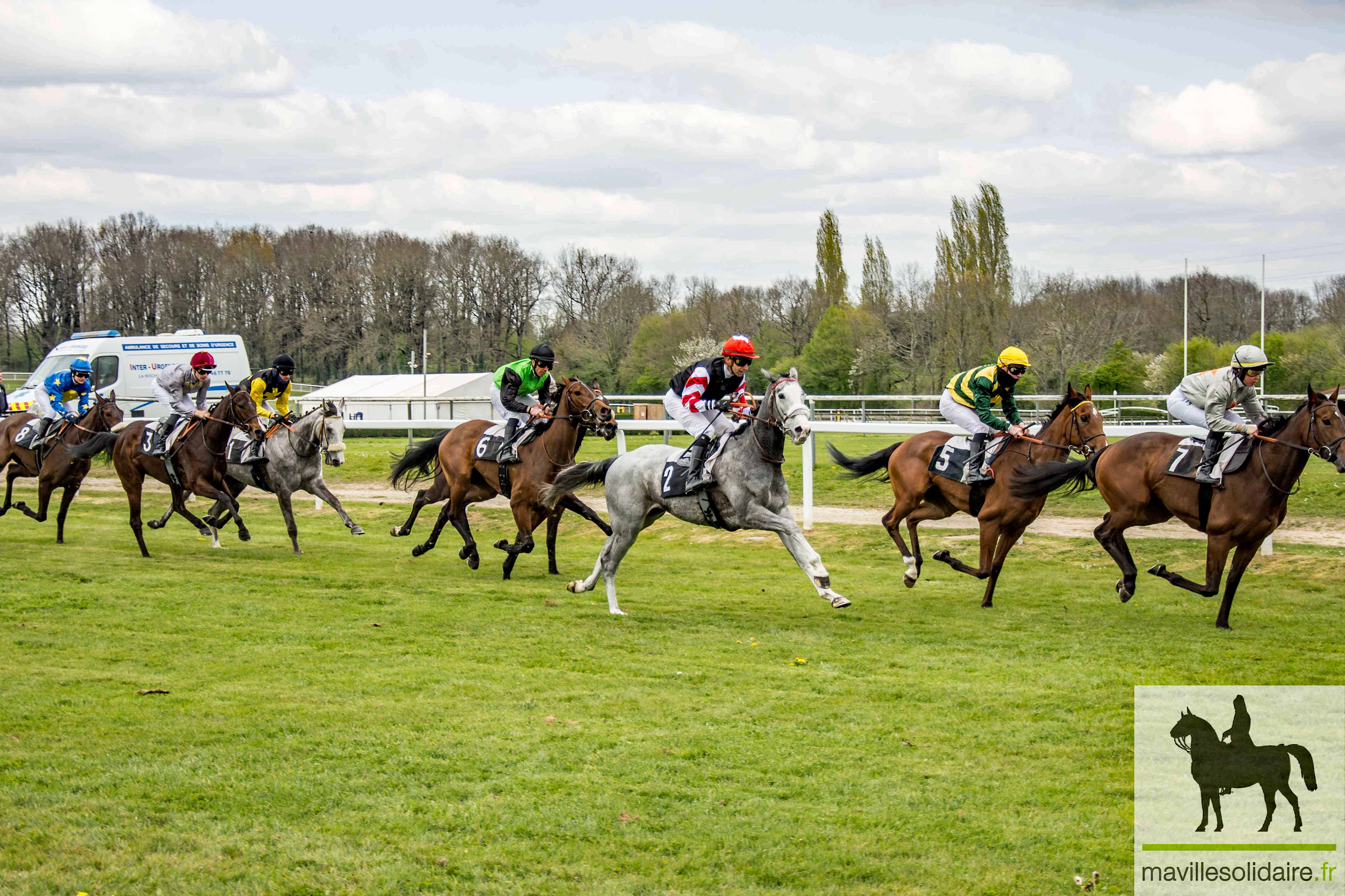 Chevaux course Terres noires La Roche sur Yon LRSY mavillesolidaire.fr 8284