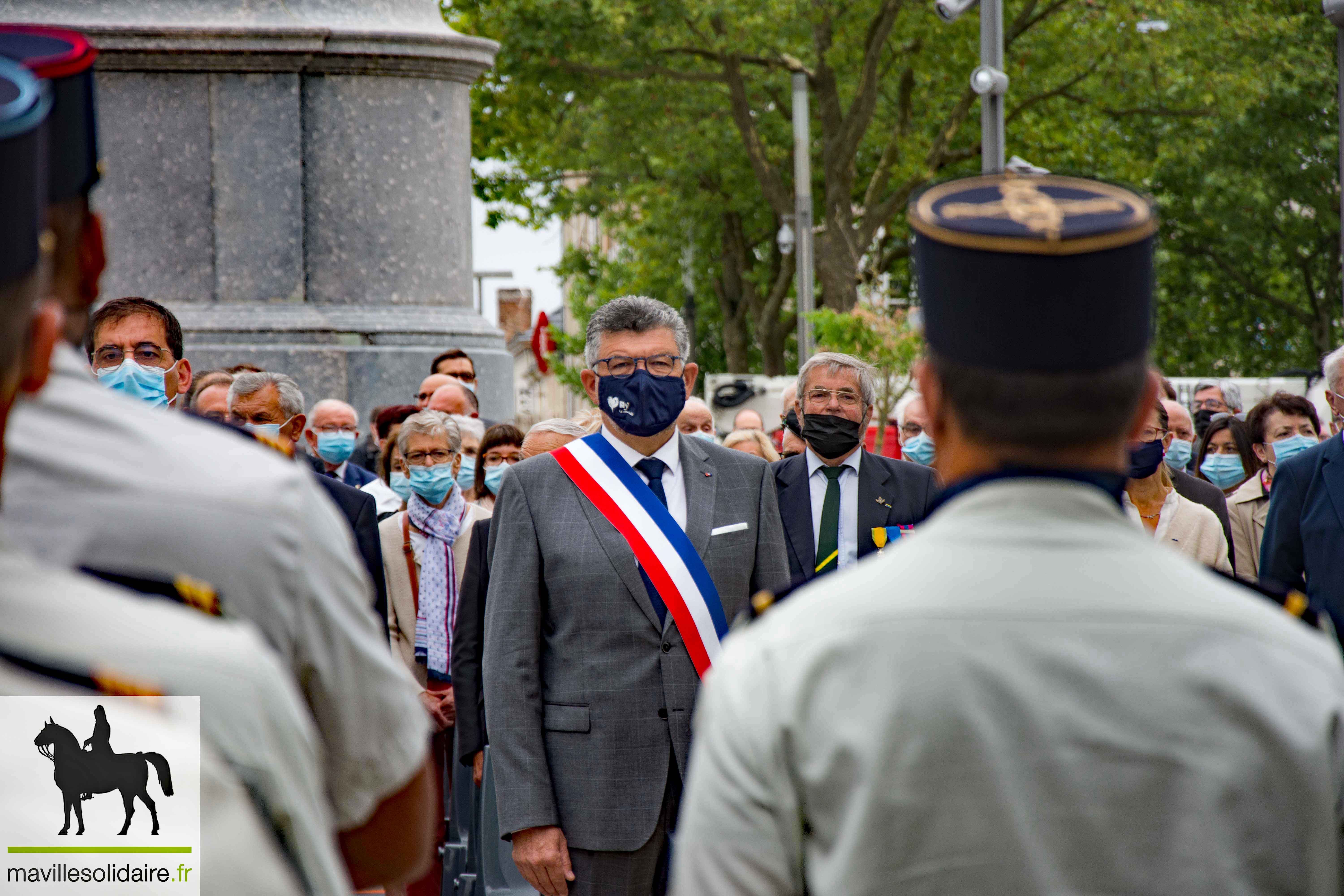 DEFILE 14 JUILLET 2021 LA ROCHE SUR YON Vendée ma ville solidaire 4