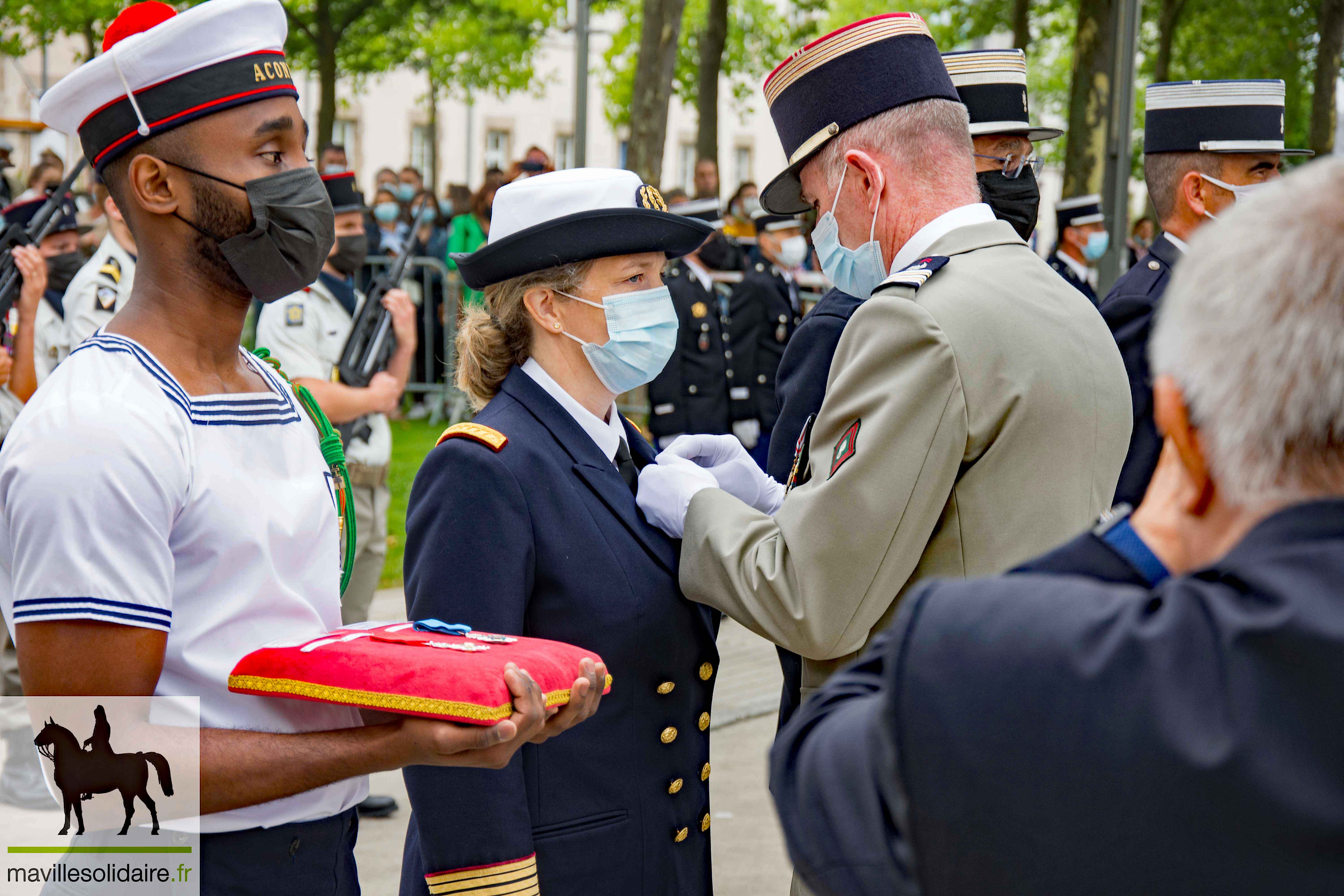 DEFILE 14 JUILLET 2021 LA ROCHE SUR YON Vendée ma ville solidaire 6