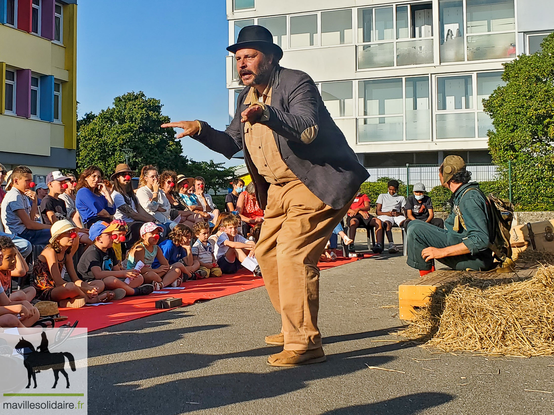 Itinérance dété 2021 compagnie PataKès Théâtre La Roche sur yon mavillesolidaire.fr 2