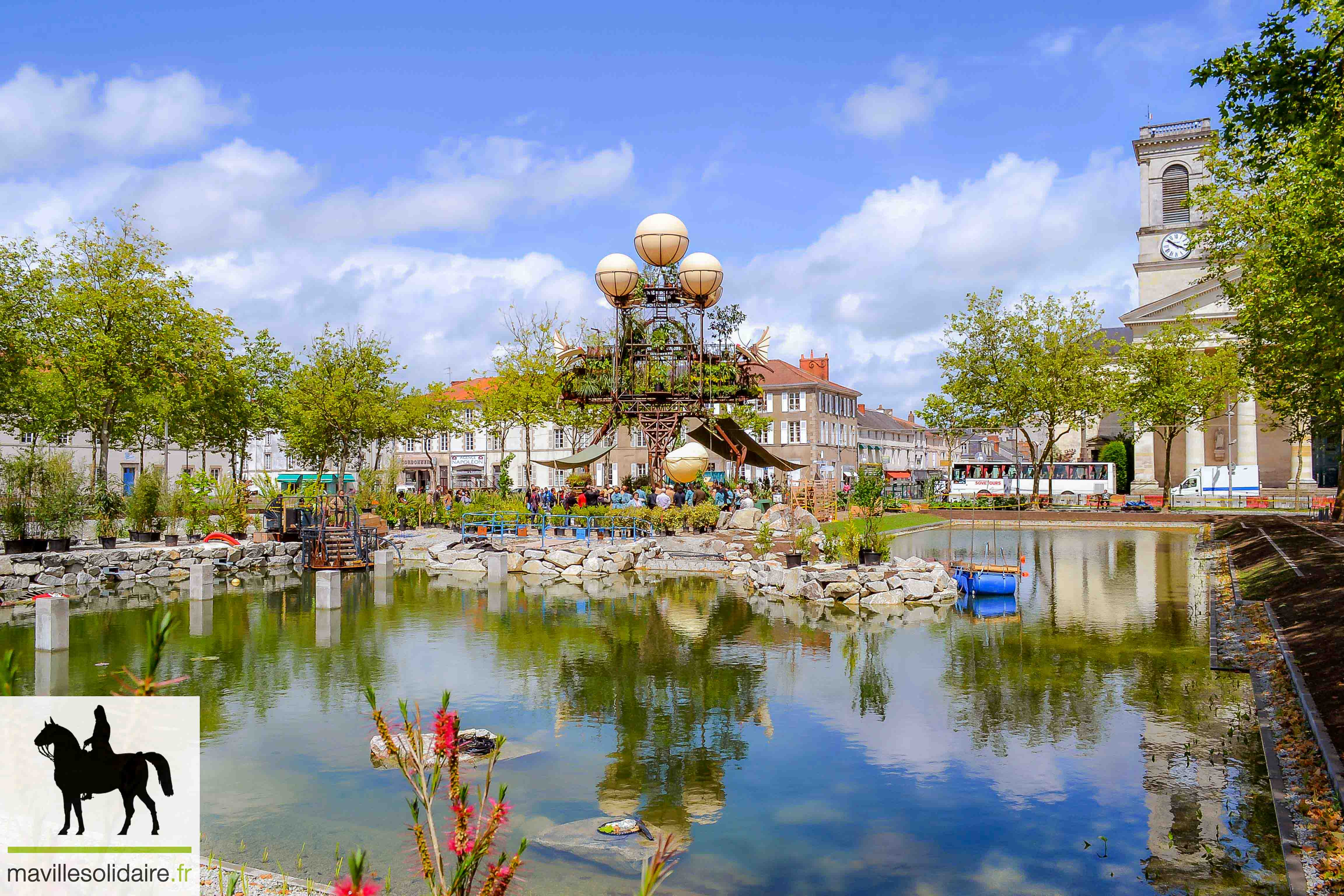 PLACE NAPOLEON DELAROZIERE La Roche sur Yon mavillesolidaire.fr 