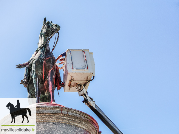 RESTAURATION STATUE NAPOLEON PLACE LA ROCHE SUR YON 2 sur 2