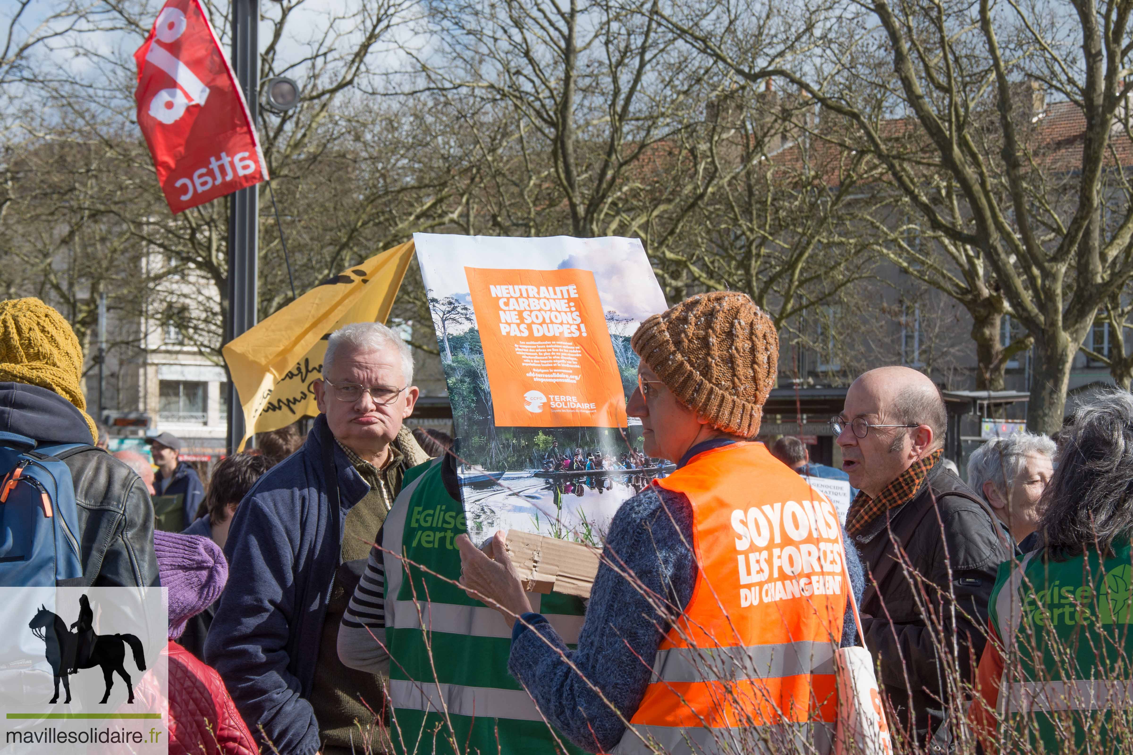 Climat 300 manifestants LA ROCHE SUR YON mavillesolidaire1 7134