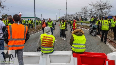 gilet jaune 17 nov 20181117 1169458584