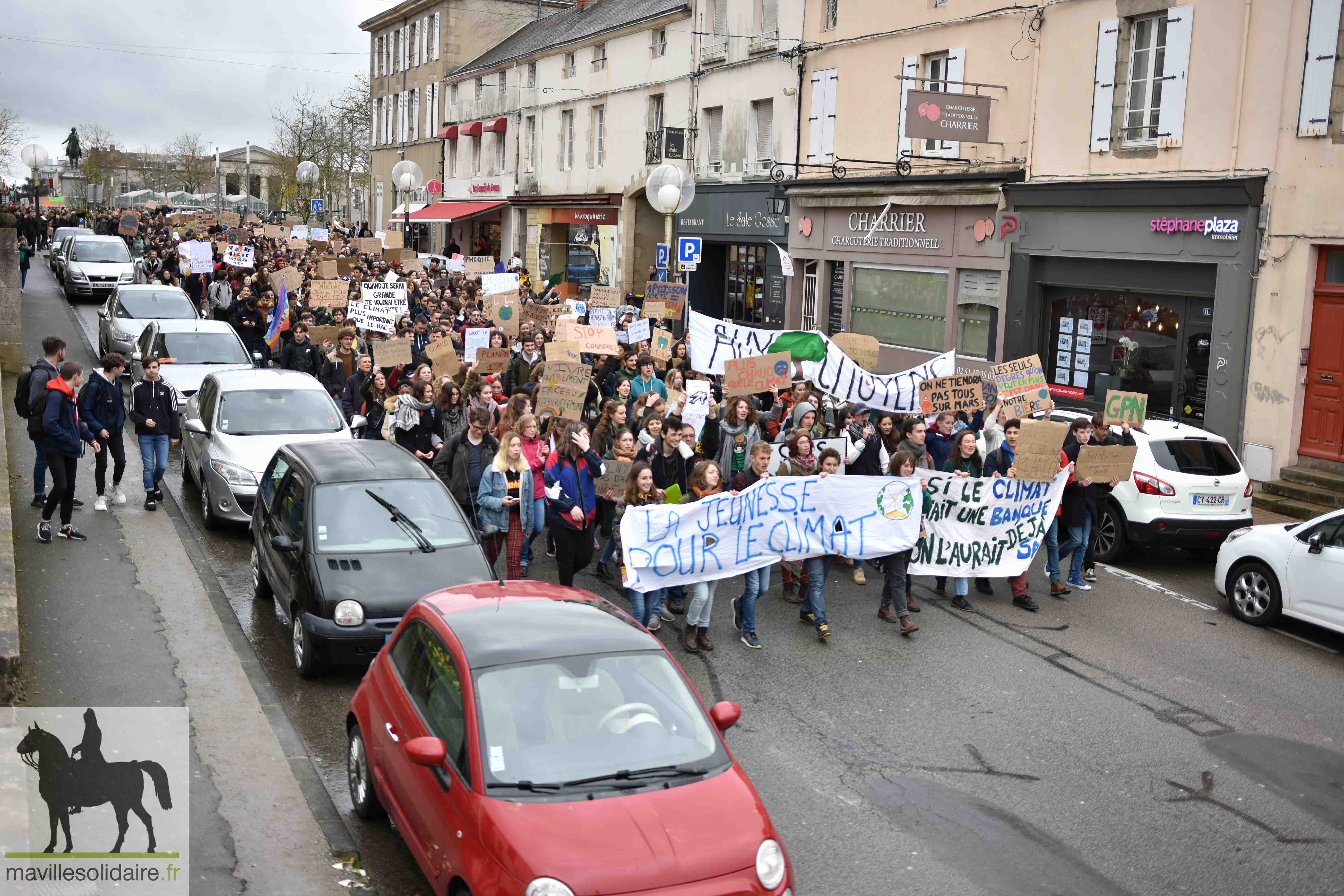 4 Marche pour le climat la roche sur yon étudiants 1 sur 84