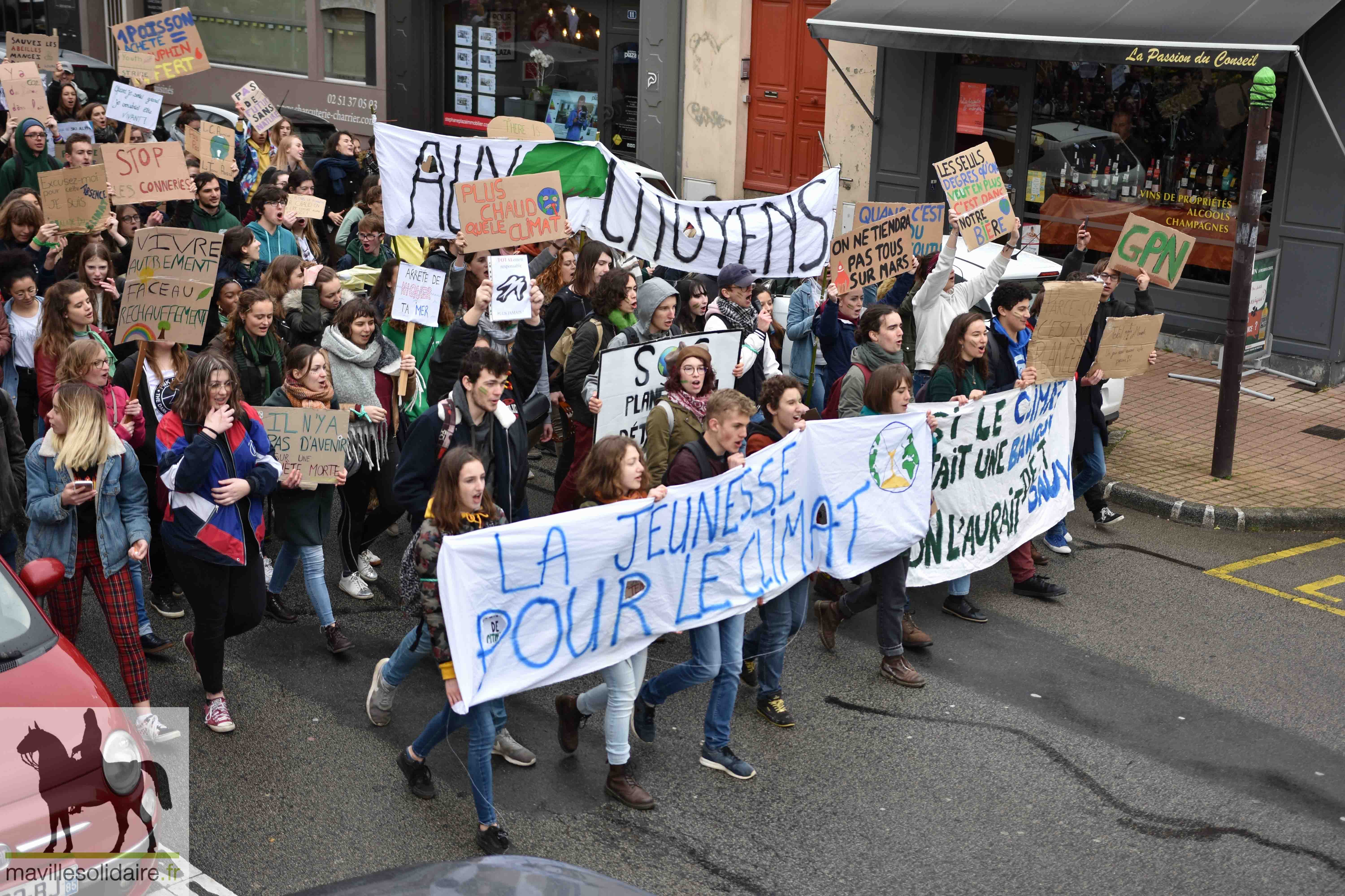 4 Marche pour le climat la roche sur yon étudiants 1 sur 84