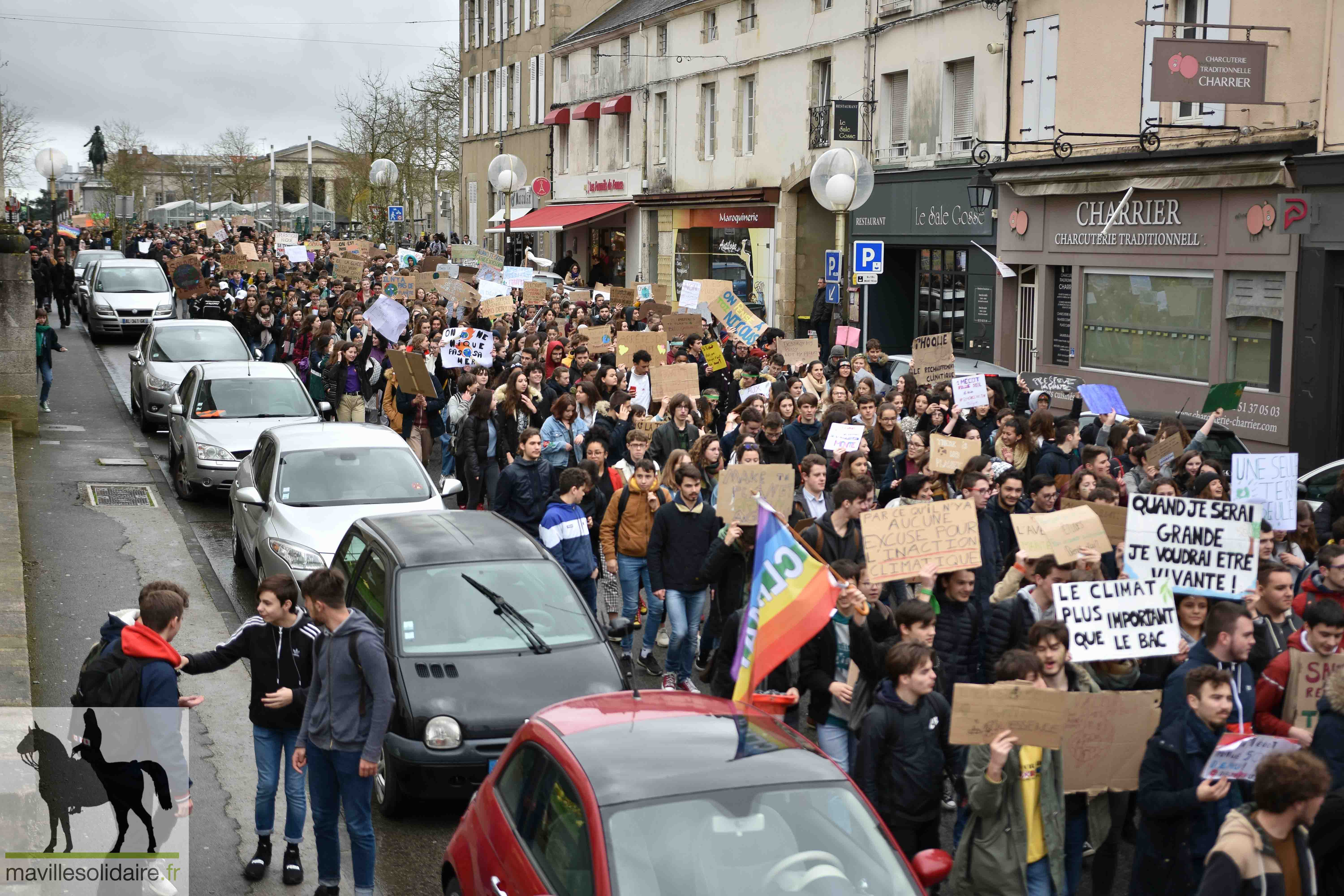 4 Marche pour le climat la roche sur yon étudiants 1 sur 84