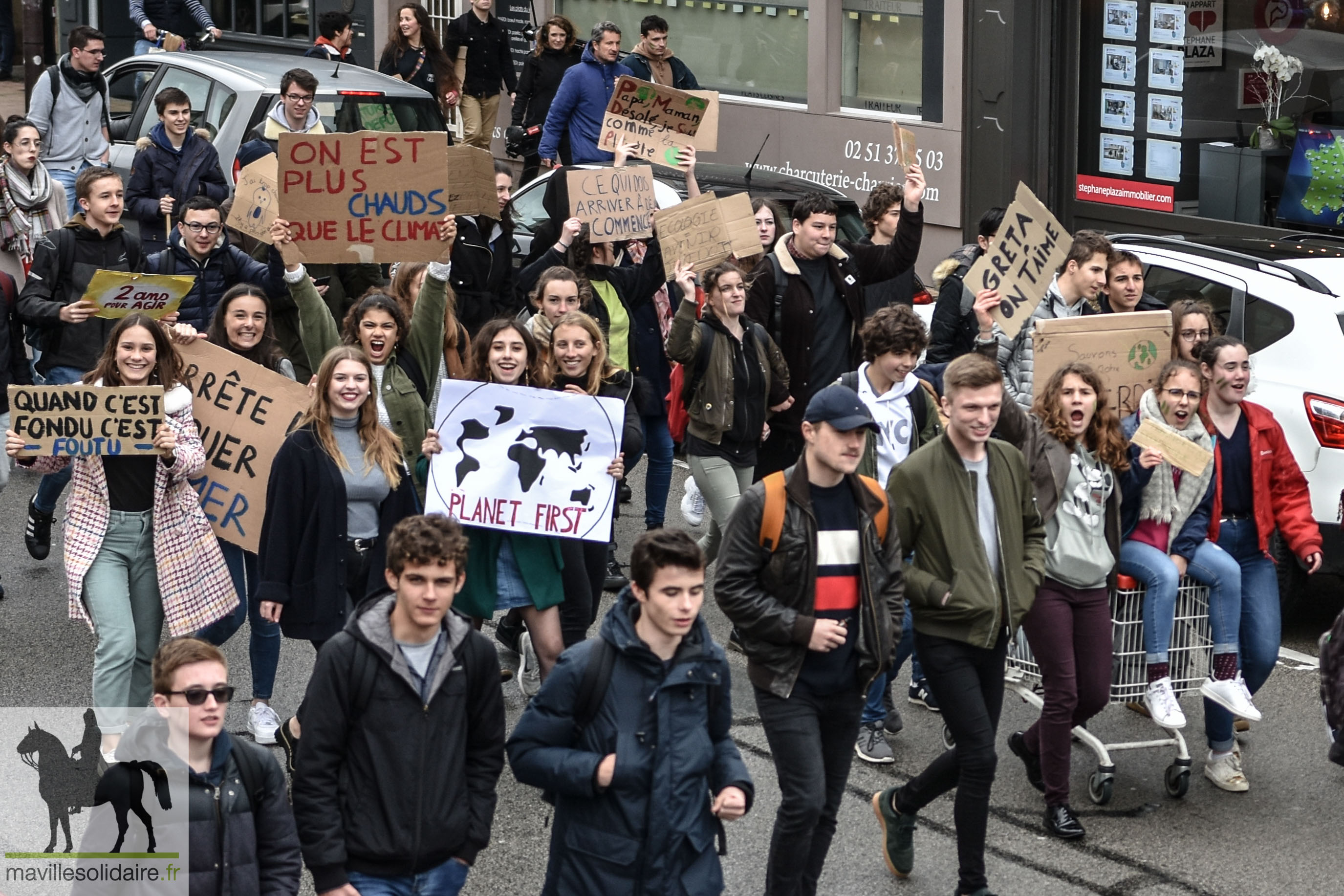 4 Marche pour le climat la roche sur yon étudiants 1 sur 84