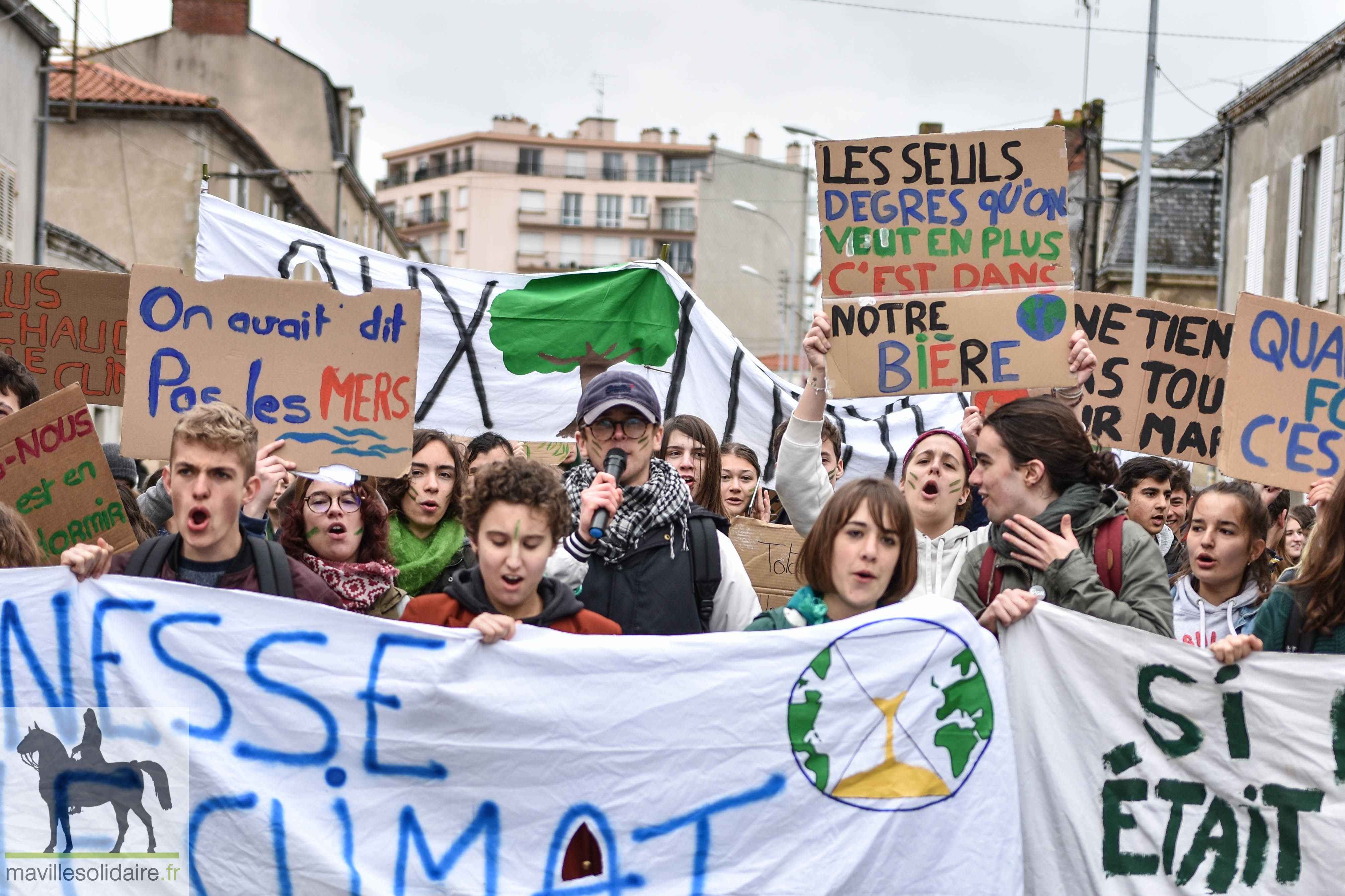 4 Marche pour le climat la roche sur yon étudiants 1 sur 84