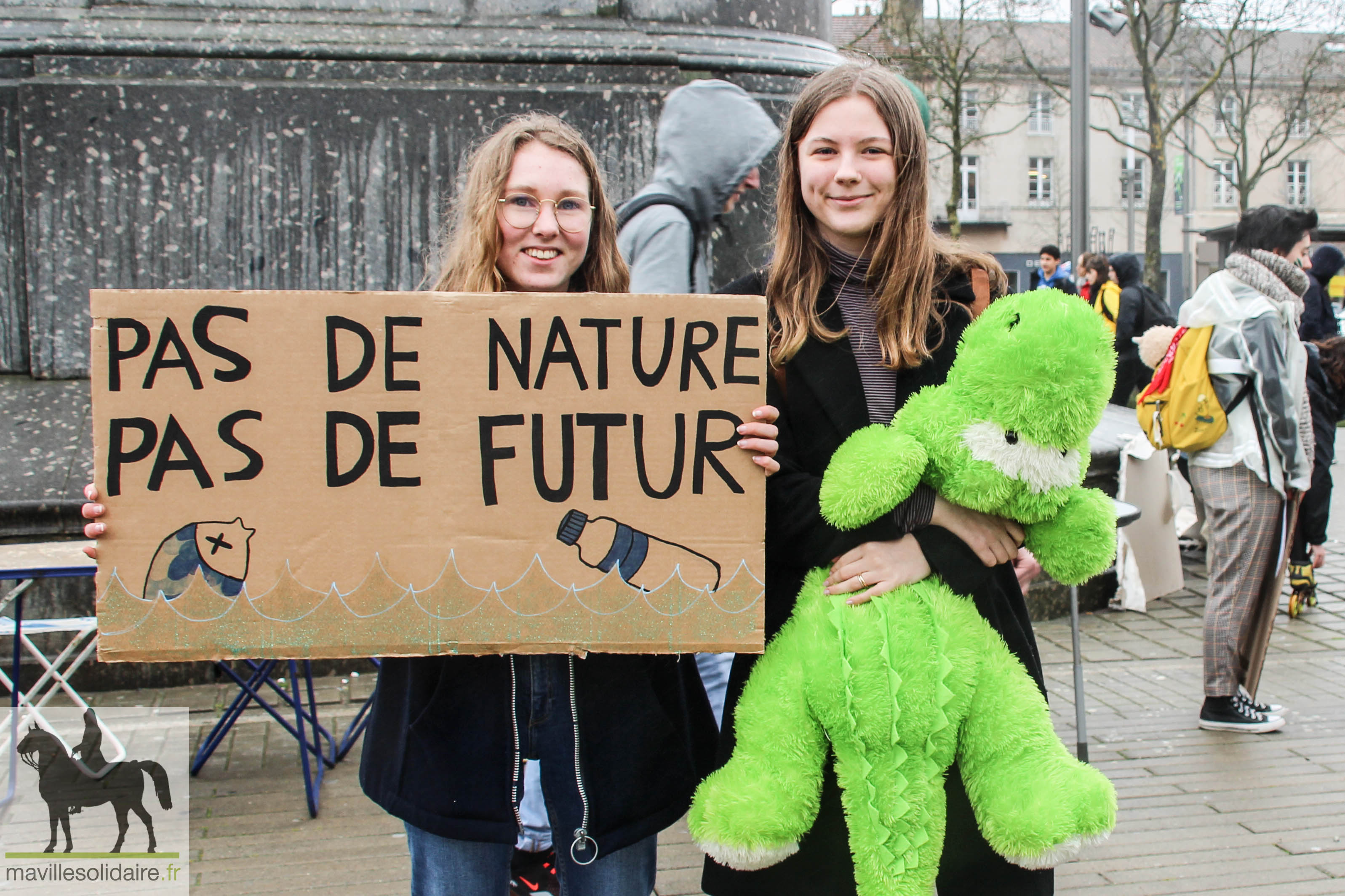 4 Marche pour le climat la roche sur yon étudiants 1 sur 84