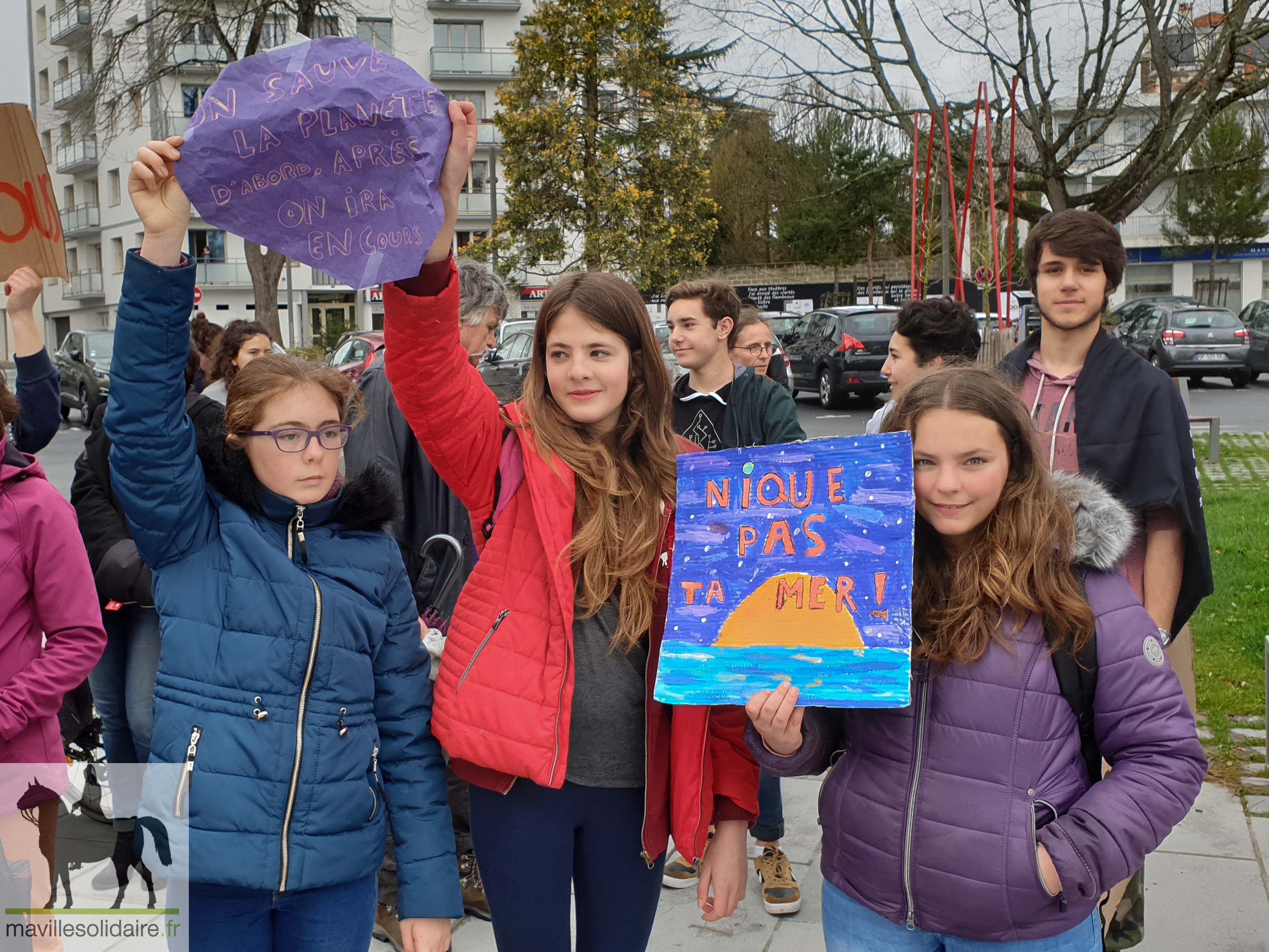 4 Marche pour le climat la roche sur yon étudiants 1 sur 84