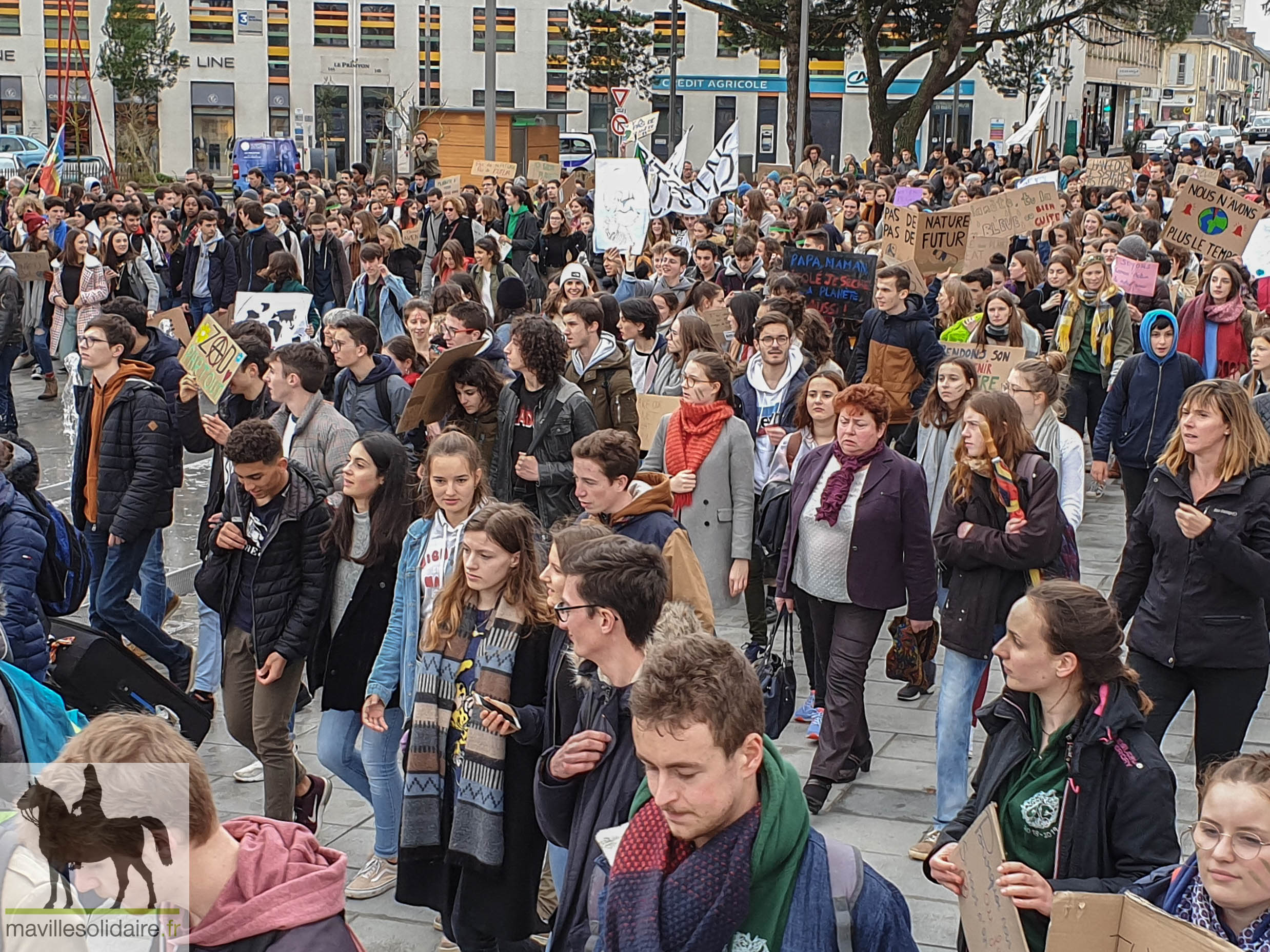 4 Marche pour le climat la roche sur yon étudiants 1 sur 84