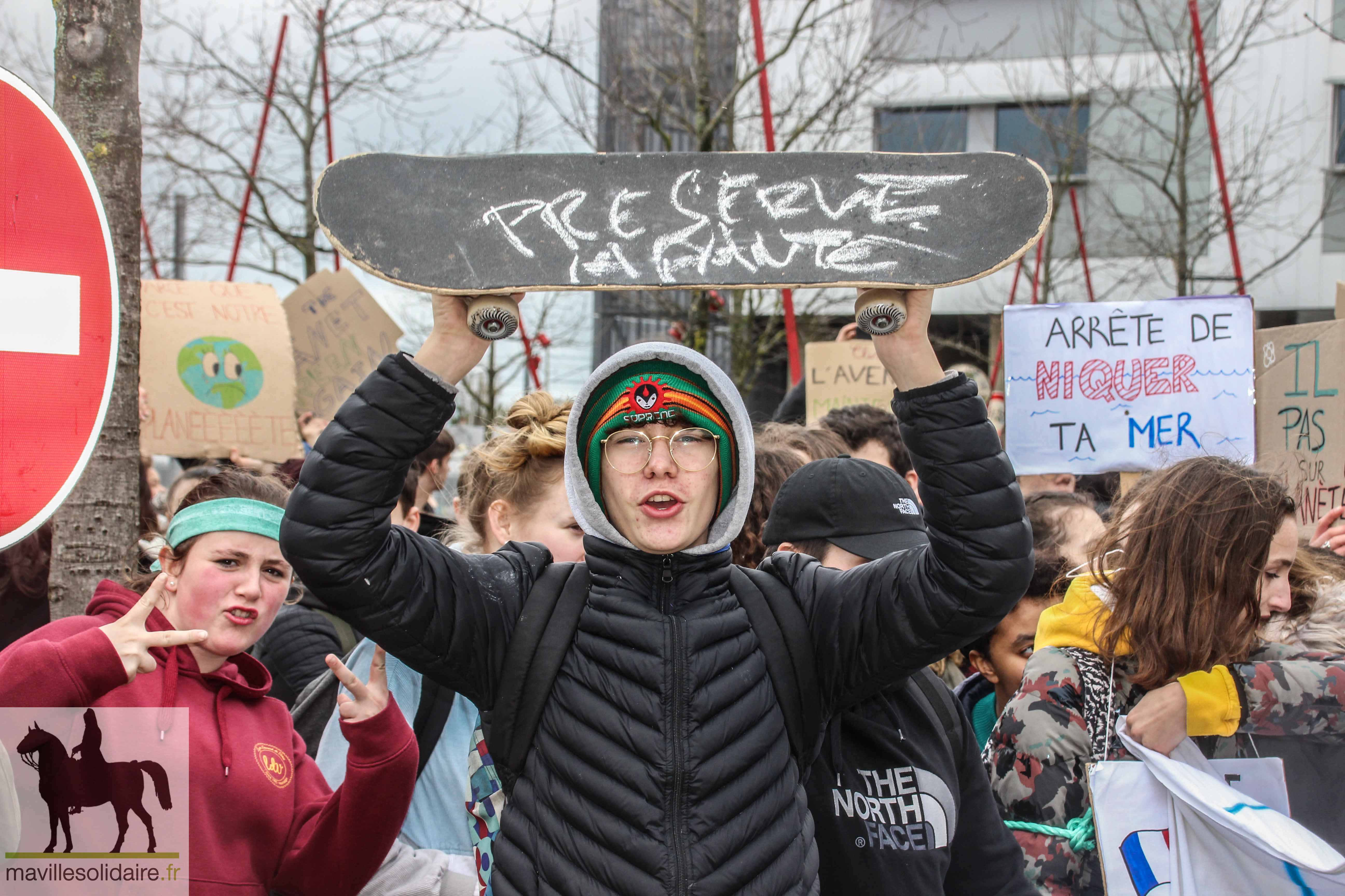 4 Marche pour le climat la roche sur yon étudiants 1 sur 84