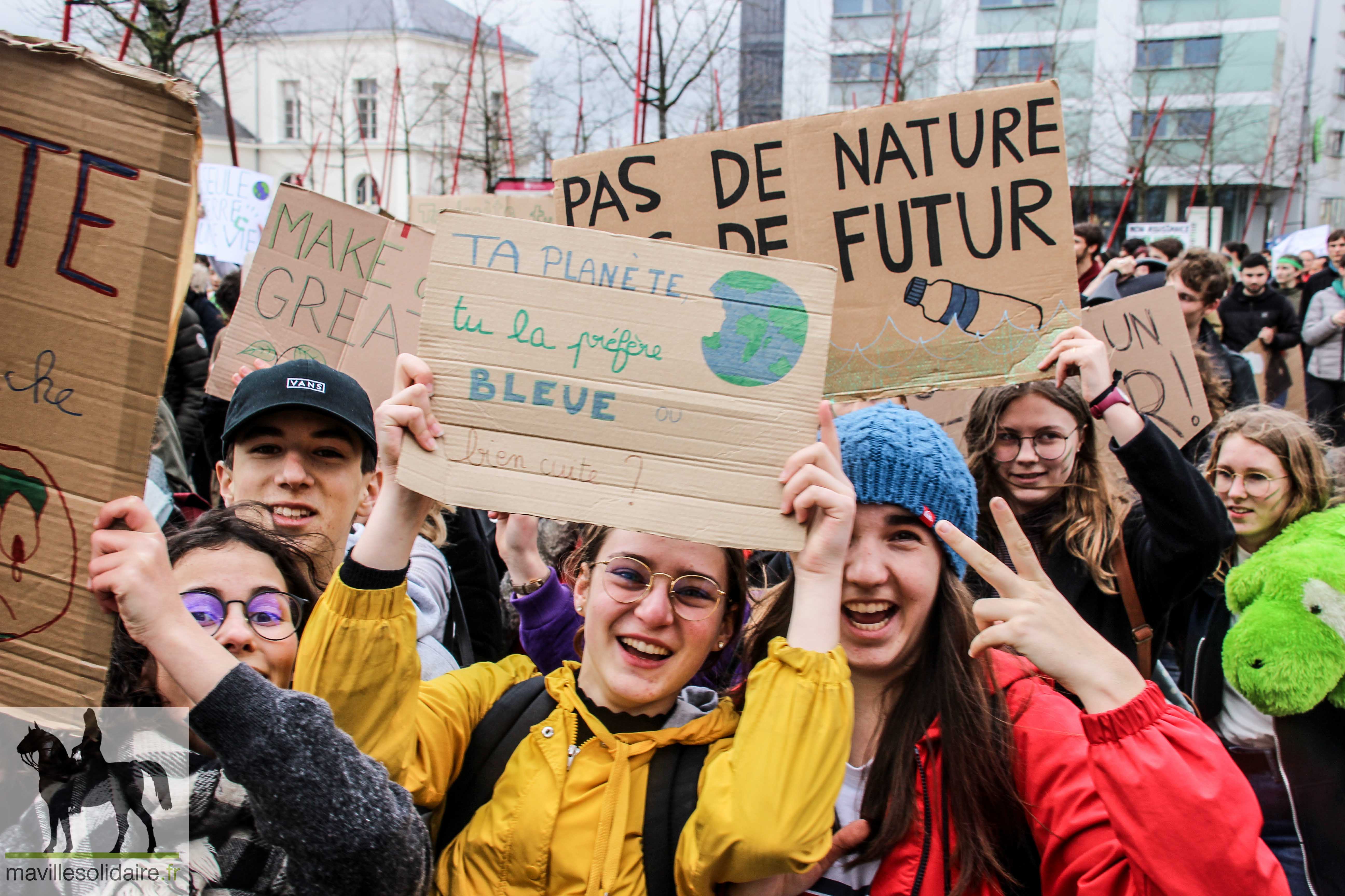 4 Marche pour le climat la roche sur yon étudiants 1 sur 84