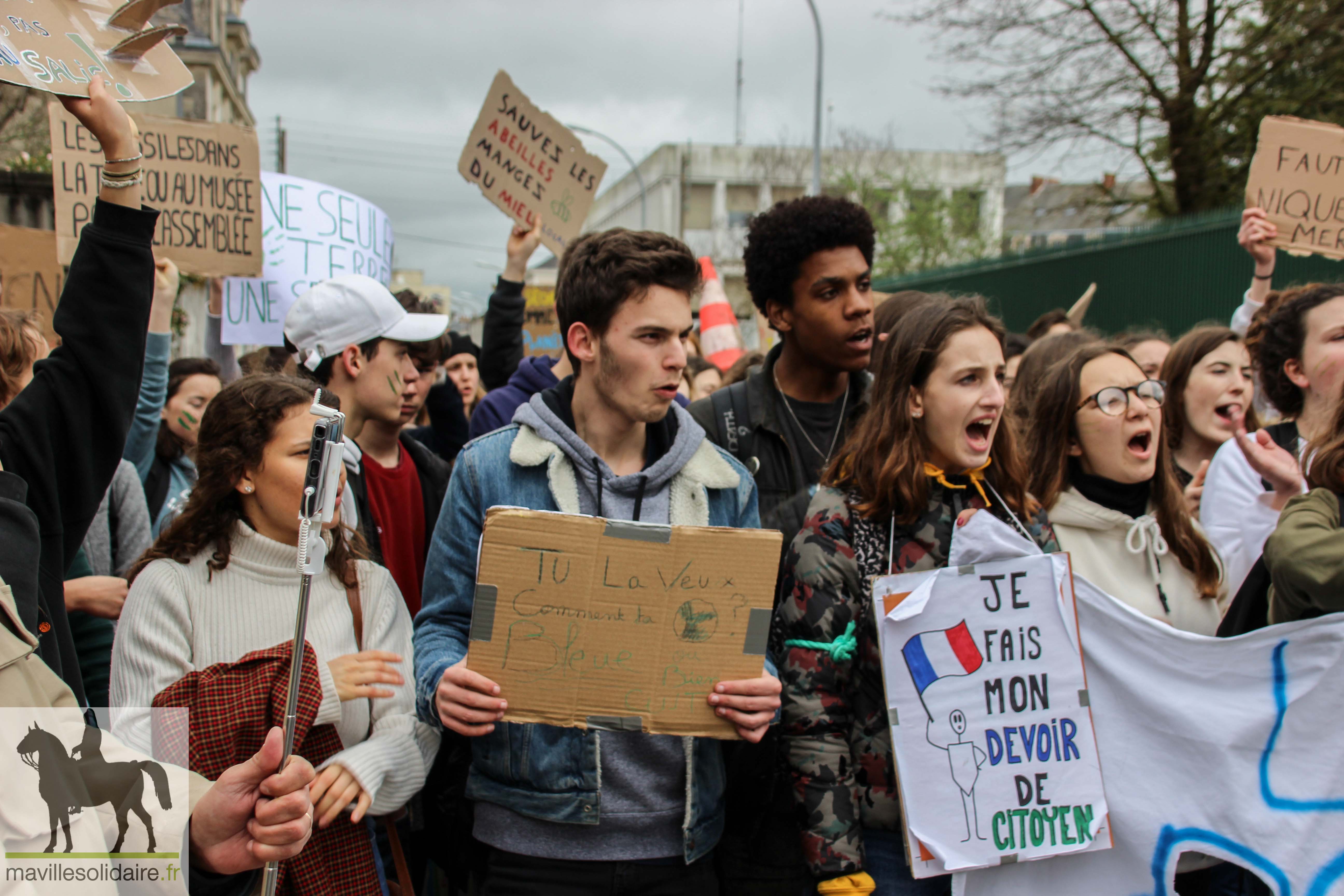 4 Marche pour le climat la roche sur yon étudiants 1 sur 84