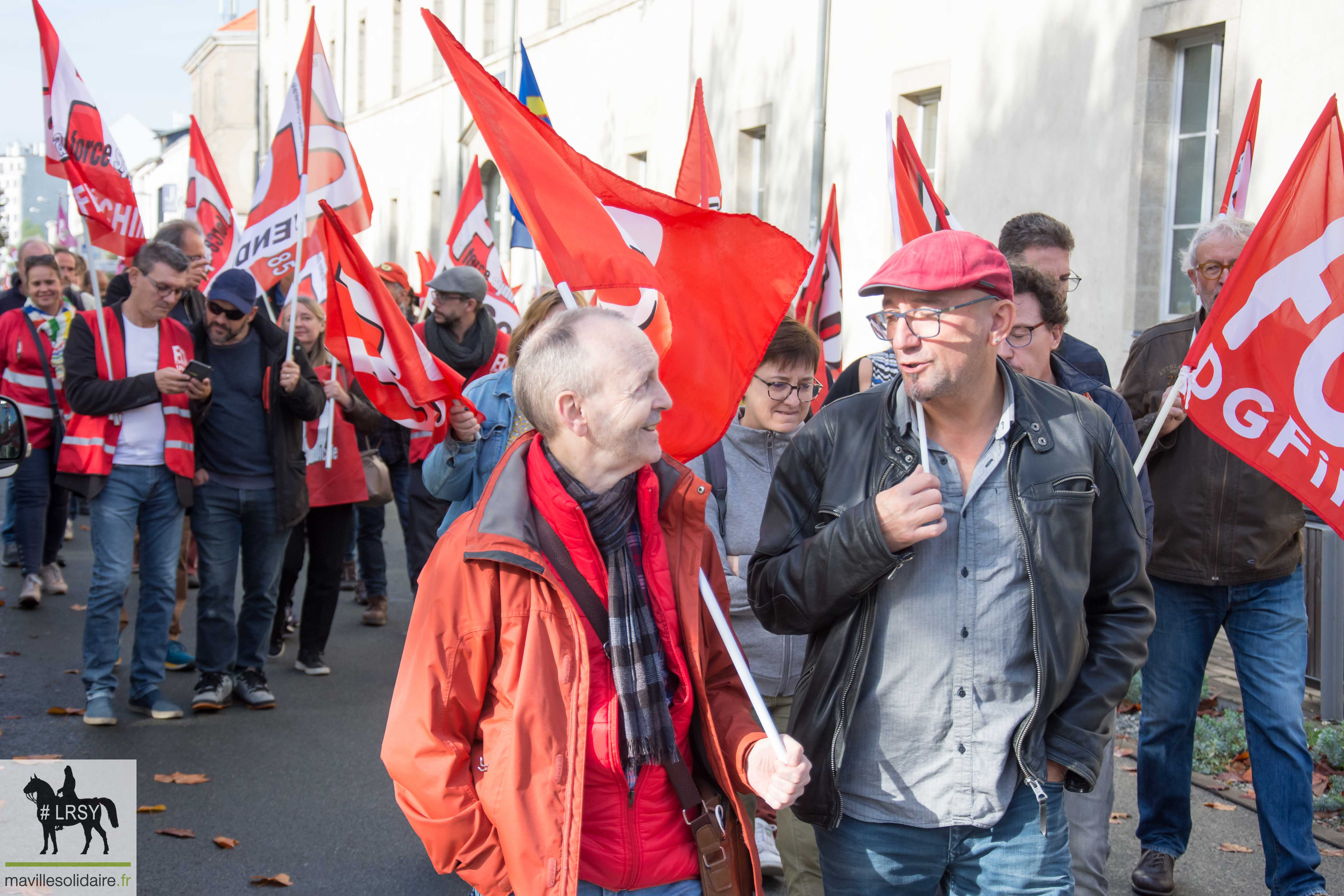 Manifestation 18 octobre 2022 LRSY mavillesolidaire.fr La Roche sur Yon 6