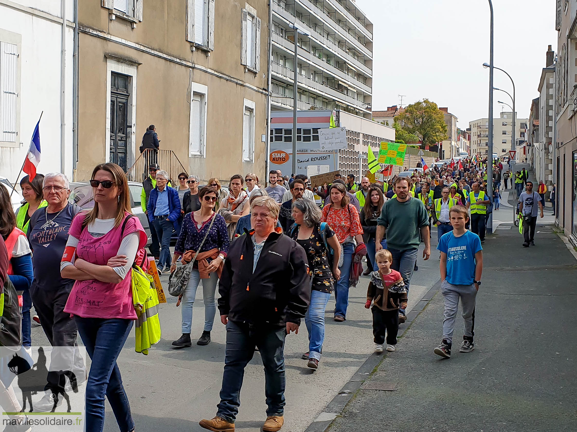 1ER MAI LAROCHE SUR YON 1 sur 7