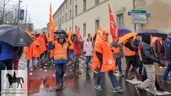 MANIFESTATION CONTRE LE PROJET DE RETAITES 17 DECEMBRE 10