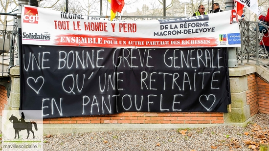 MANIFESTATION RETRAITE LA ROCHE SUR YON 10