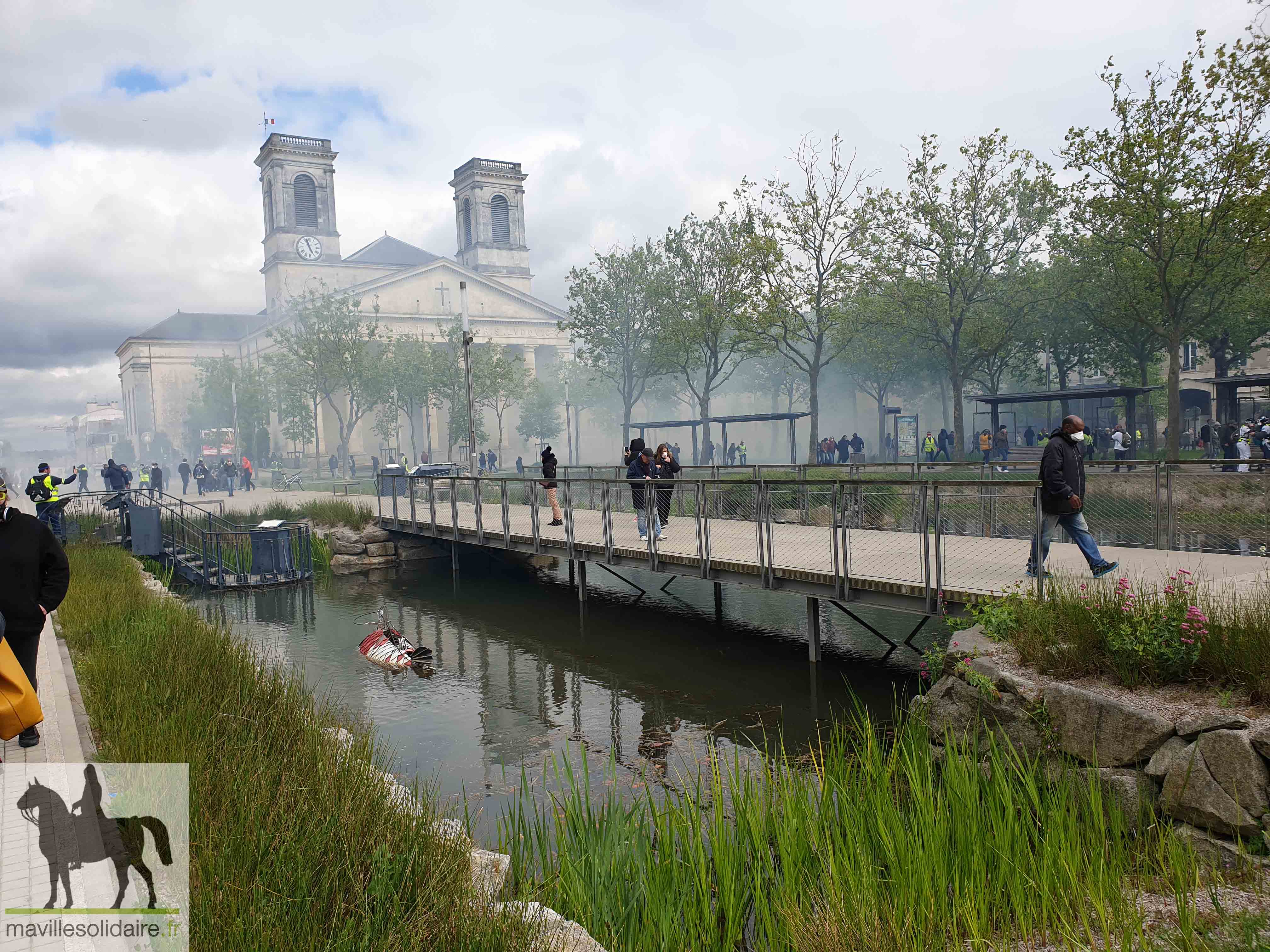 GILETS JAUNES LA ROCHE SUR YON 4 MAI 2019 1 sur 44