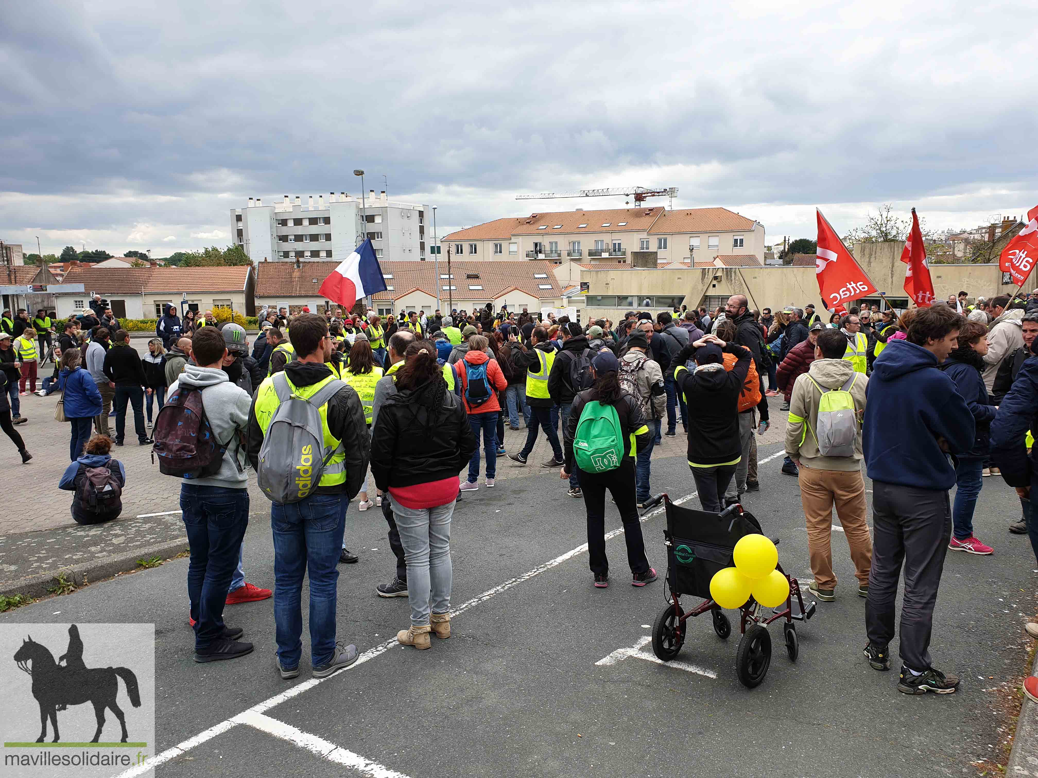 GILETS JAUNES LA ROCHE SUR YON 4 MAI 2019 1 sur 44