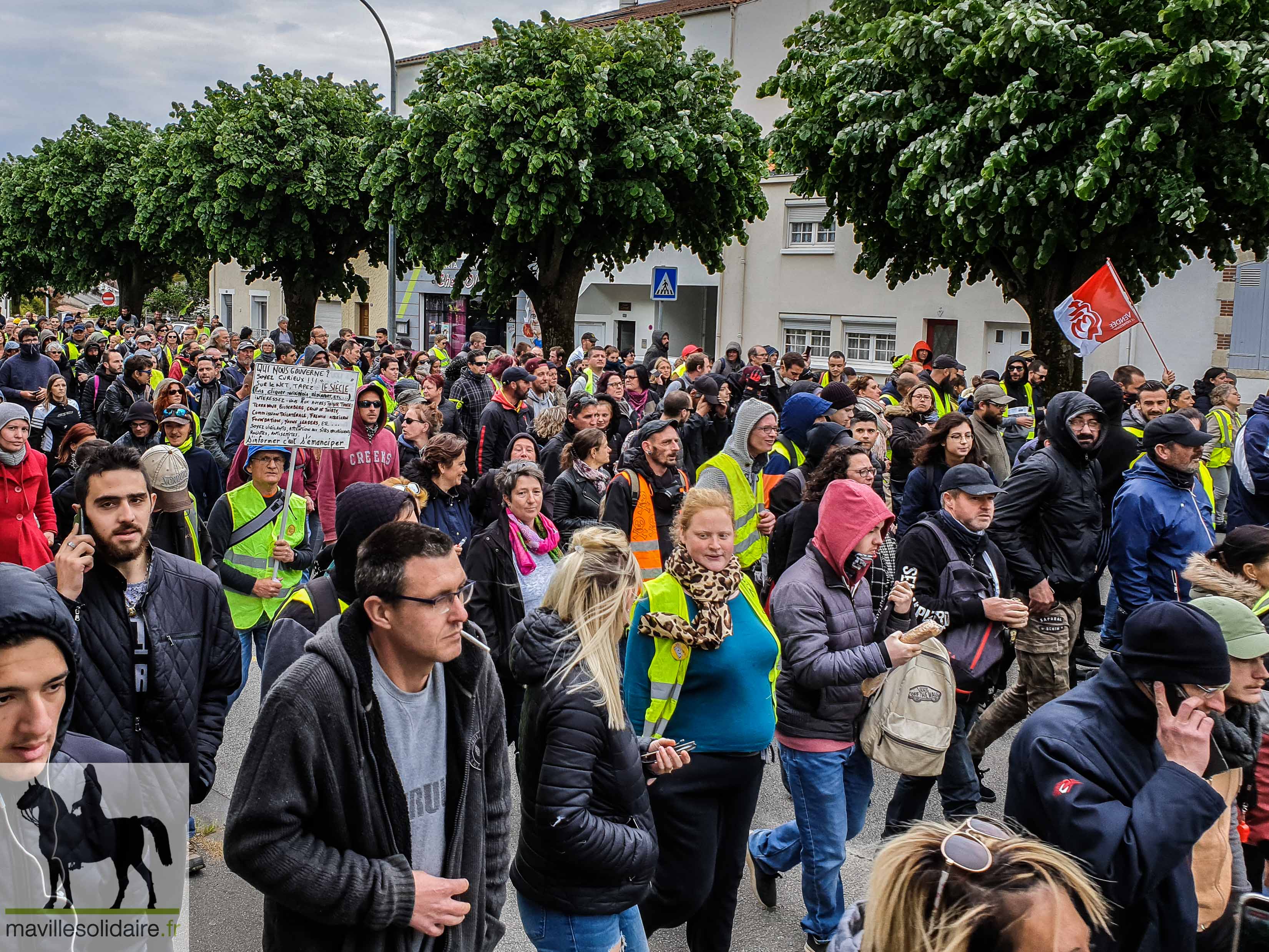 GILETS JAUNES LA ROCHE SUR YON 4 MAI 2019 1 sur 44