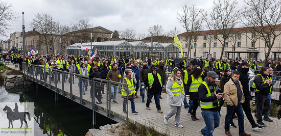  9 fev GILETS JAUNES la roche sur yon manifestation régionale 3