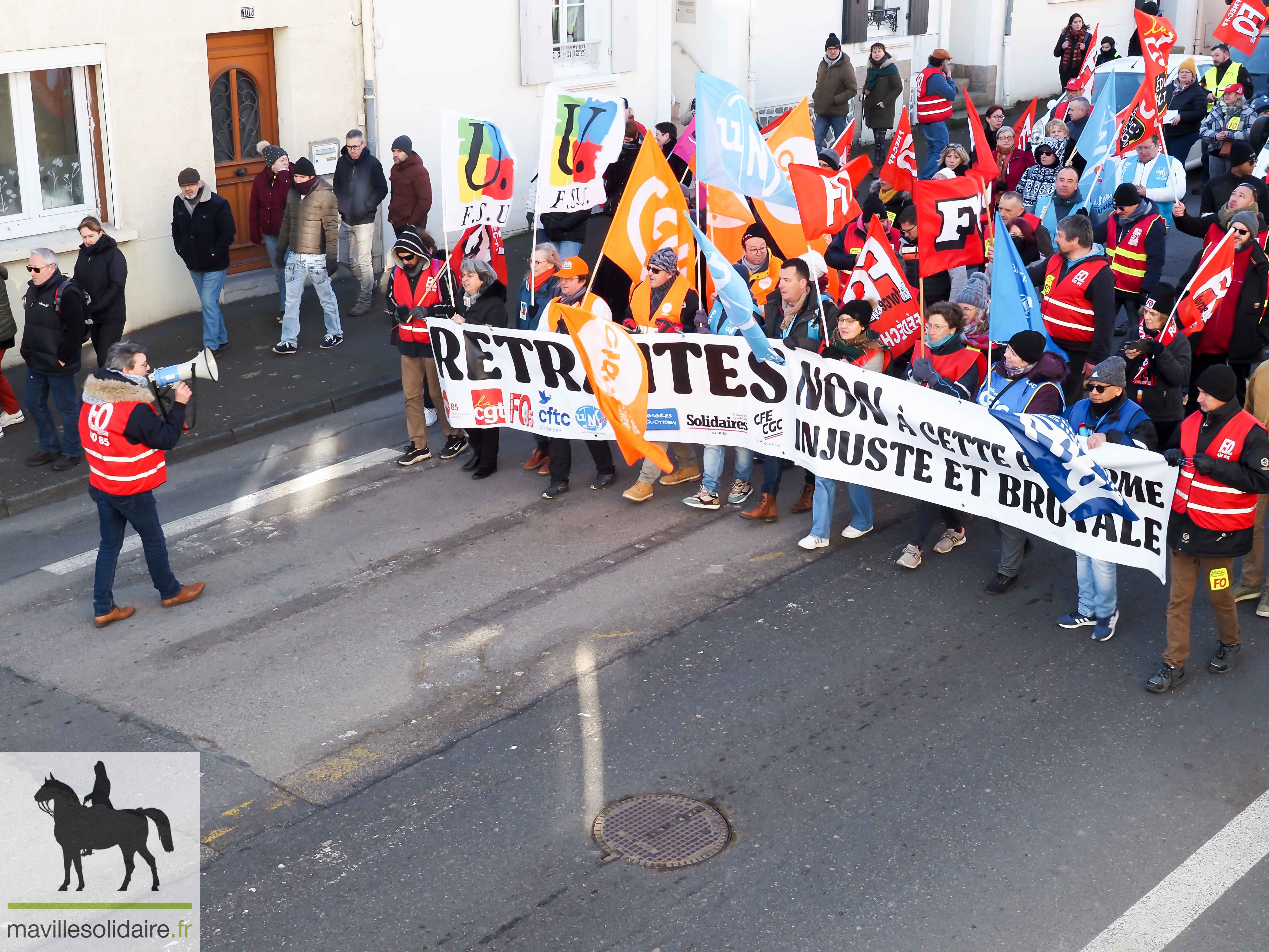 11 FEVRIER 2023 MANIF RESTRAITES LA ROCHE SUR YON mavillesolidaire.fr 1 12