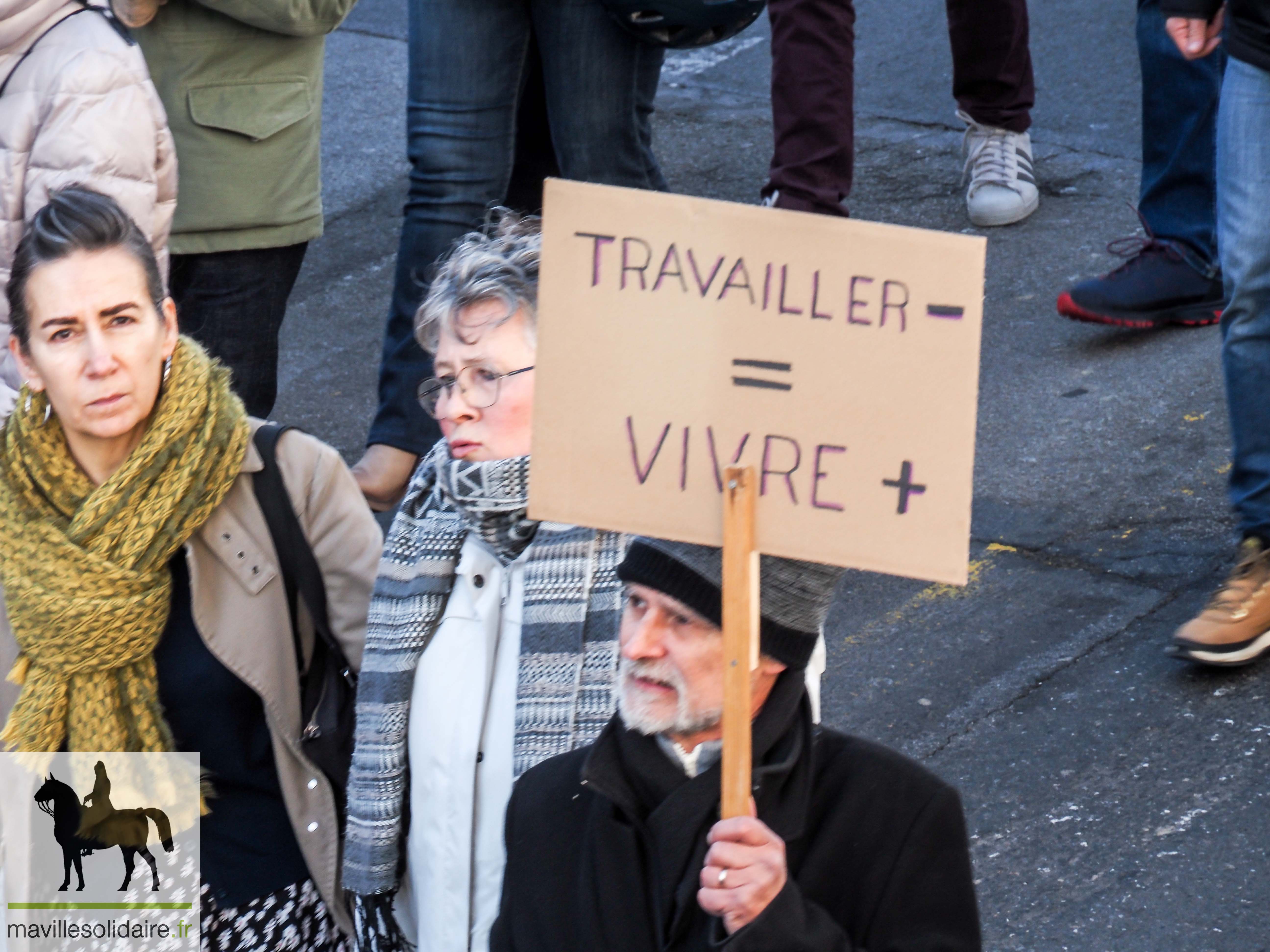 11 FEVRIER 2023 MANIF RESTRAITES LA ROCHE SUR YON mavillesolidaire.fr 1 20