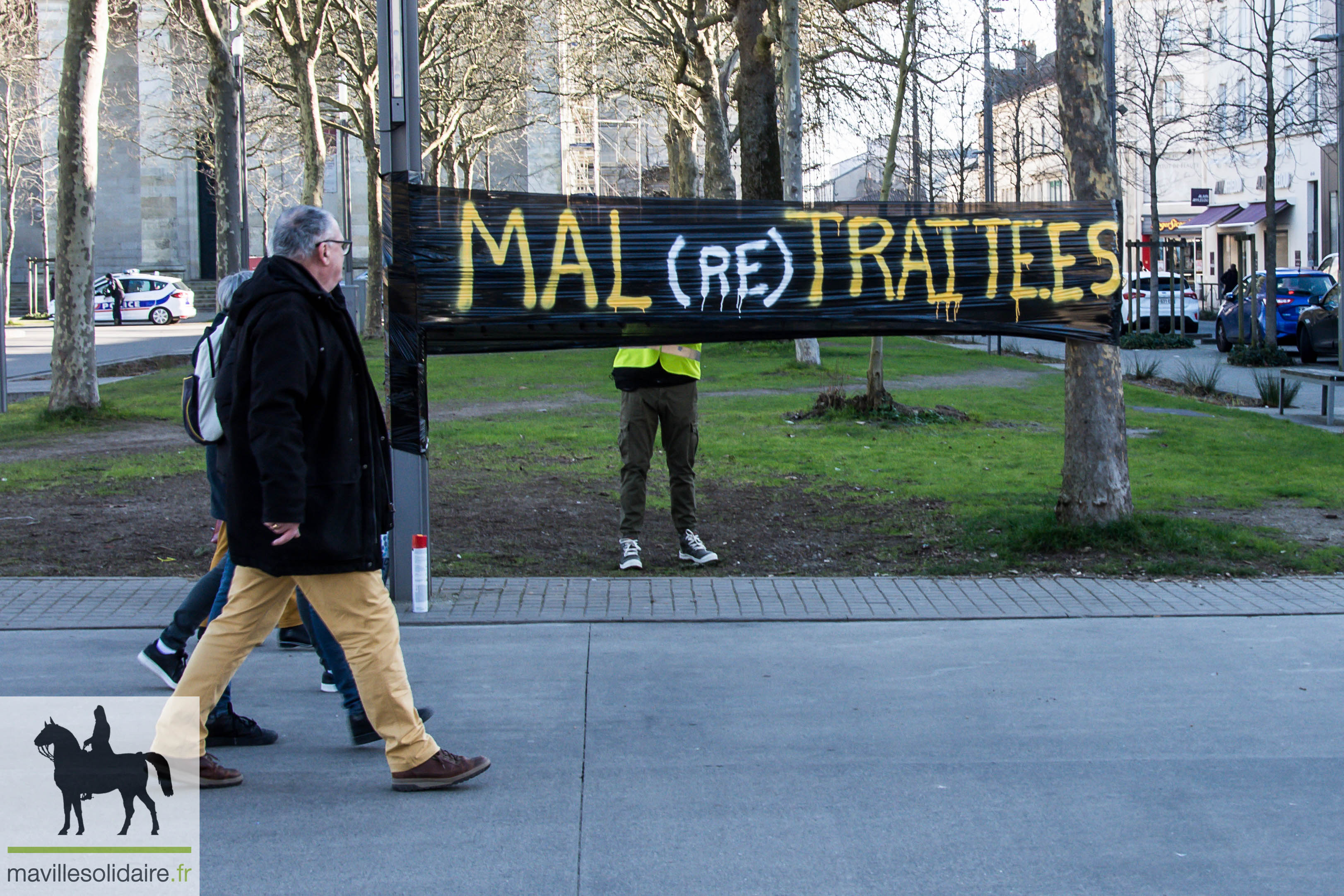 11 FEVRIER 2023 MANIF RESTRAITES LA ROCHE SUR YON mavillesolidaire.fr 1 23