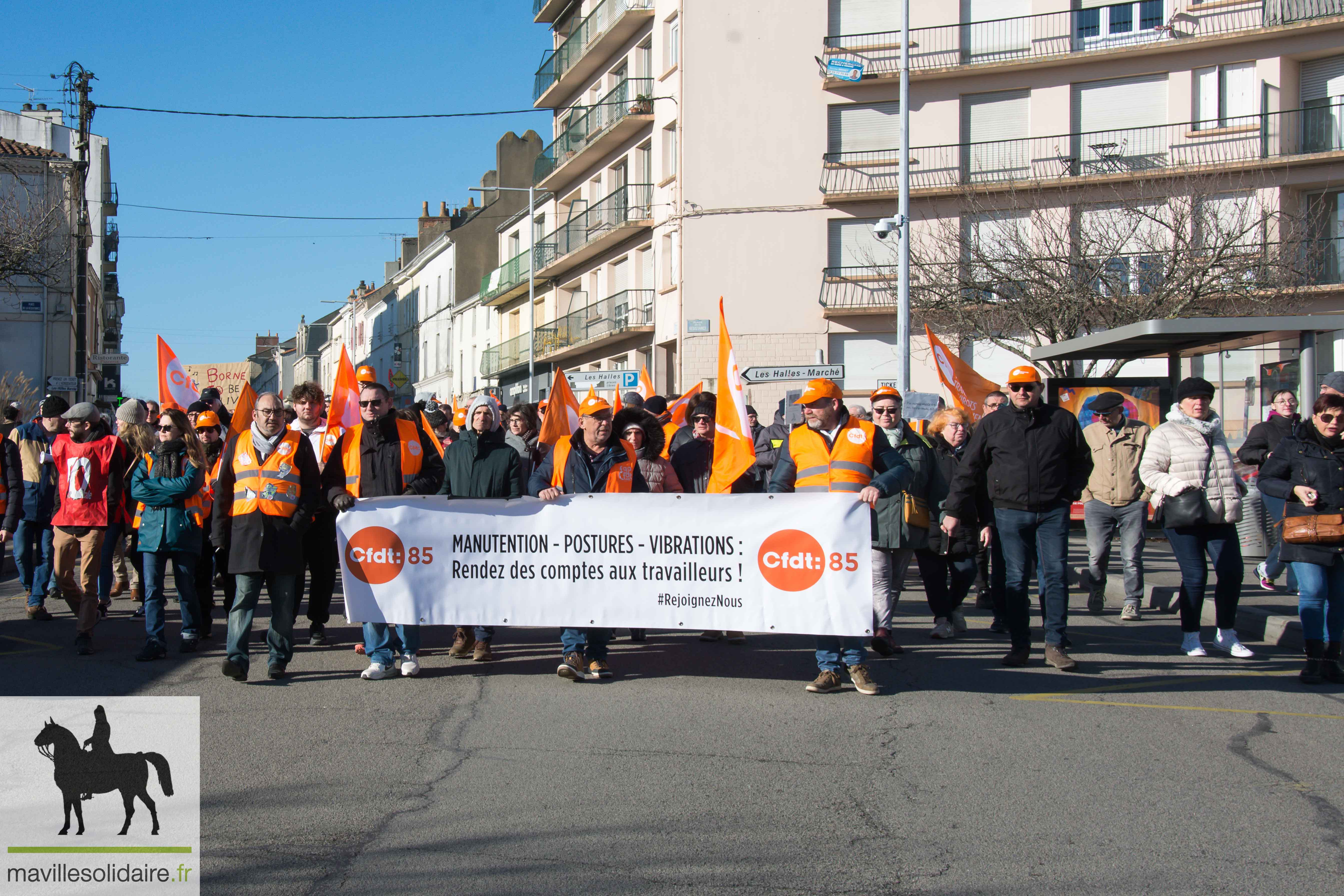 11 FEVRIER 2023 MANIF RESTRAITES LA ROCHE SUR YON mavillesolidaire.fr 1 35