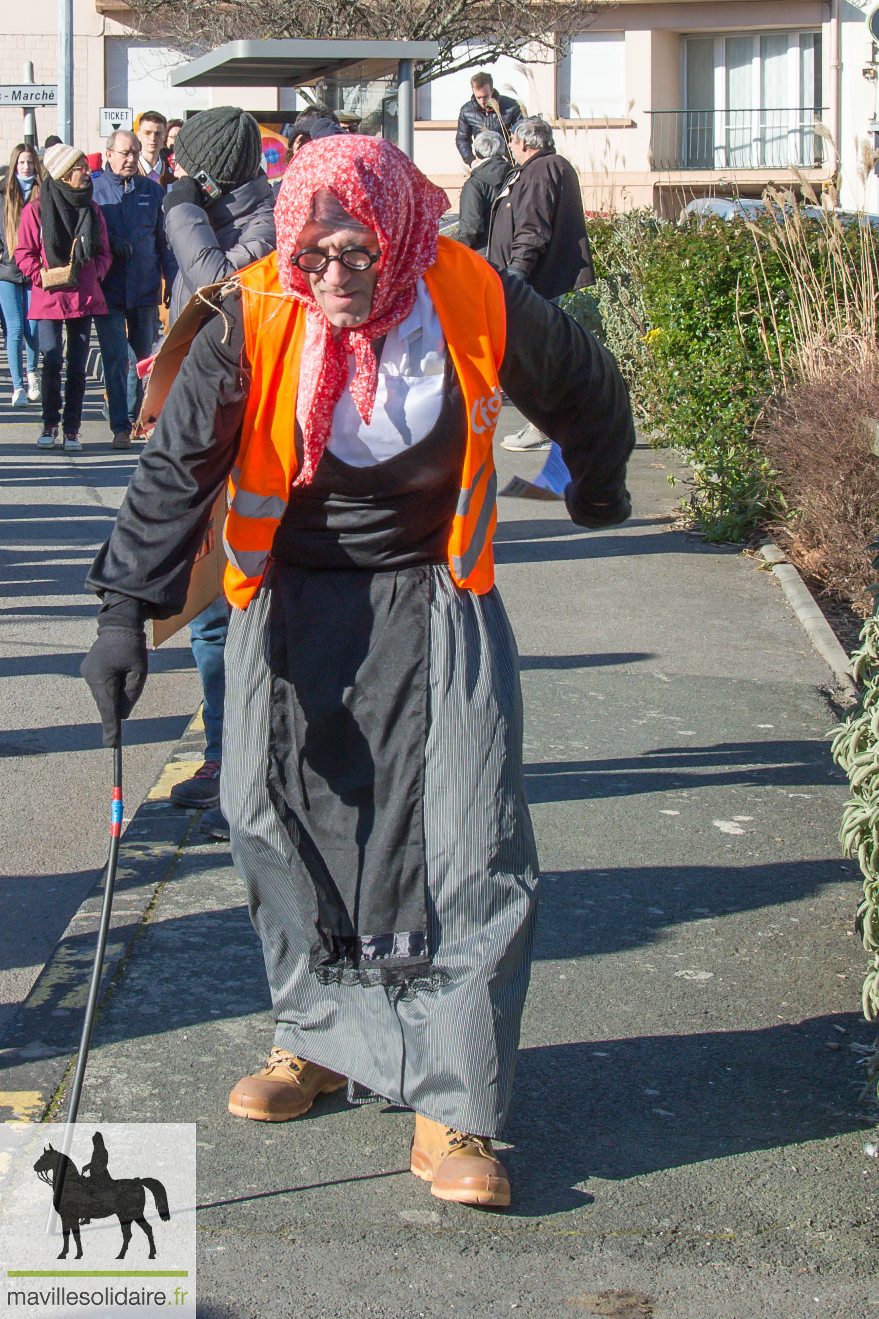 11 FEVRIER 2023 MANIF RESTRAITES LA ROCHE SUR YON mavillesolidaire.fr 1 41