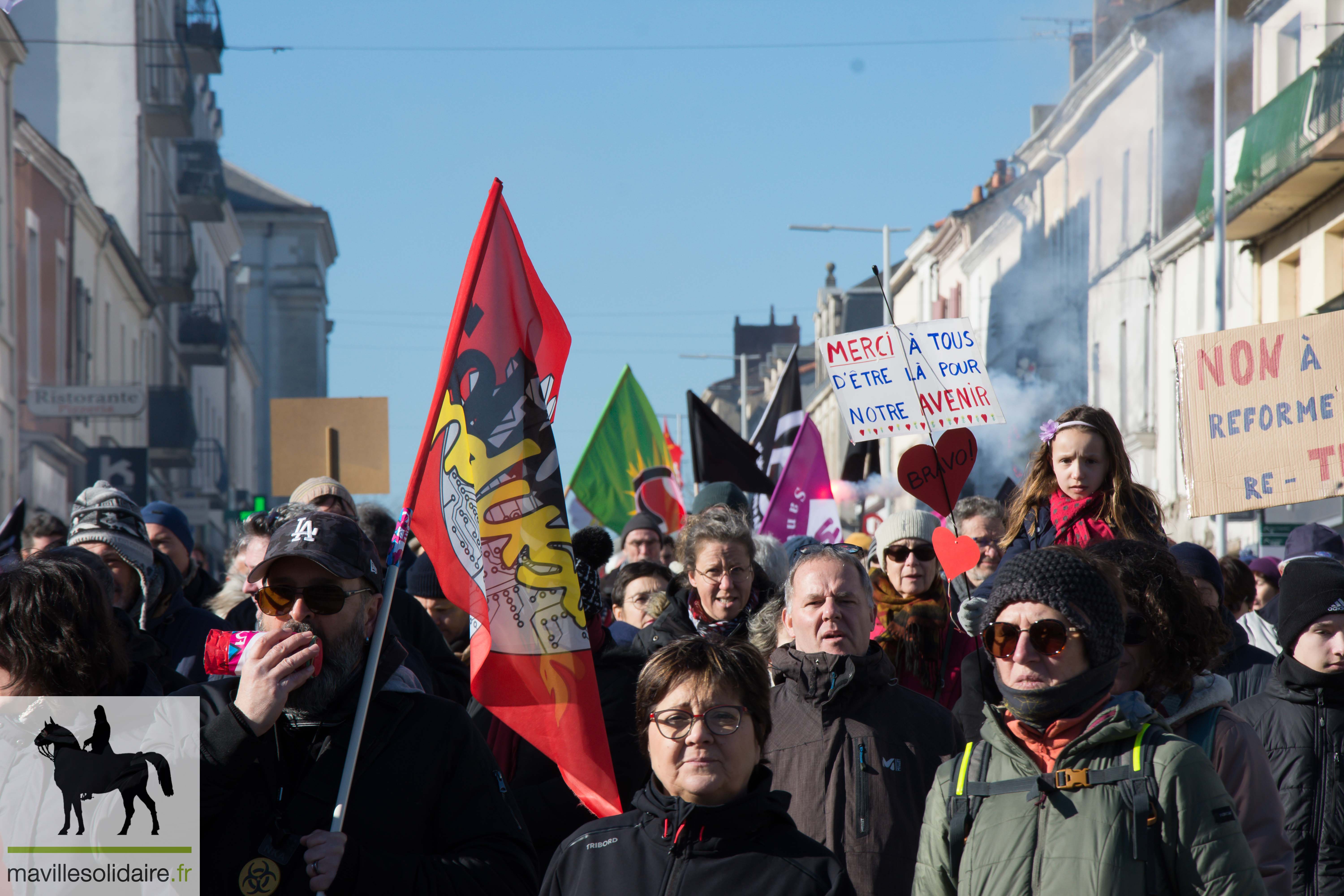 11 FEVRIER 2023 MANIF RESTRAITES LA ROCHE SUR YON mavillesolidaire.fr 1 47