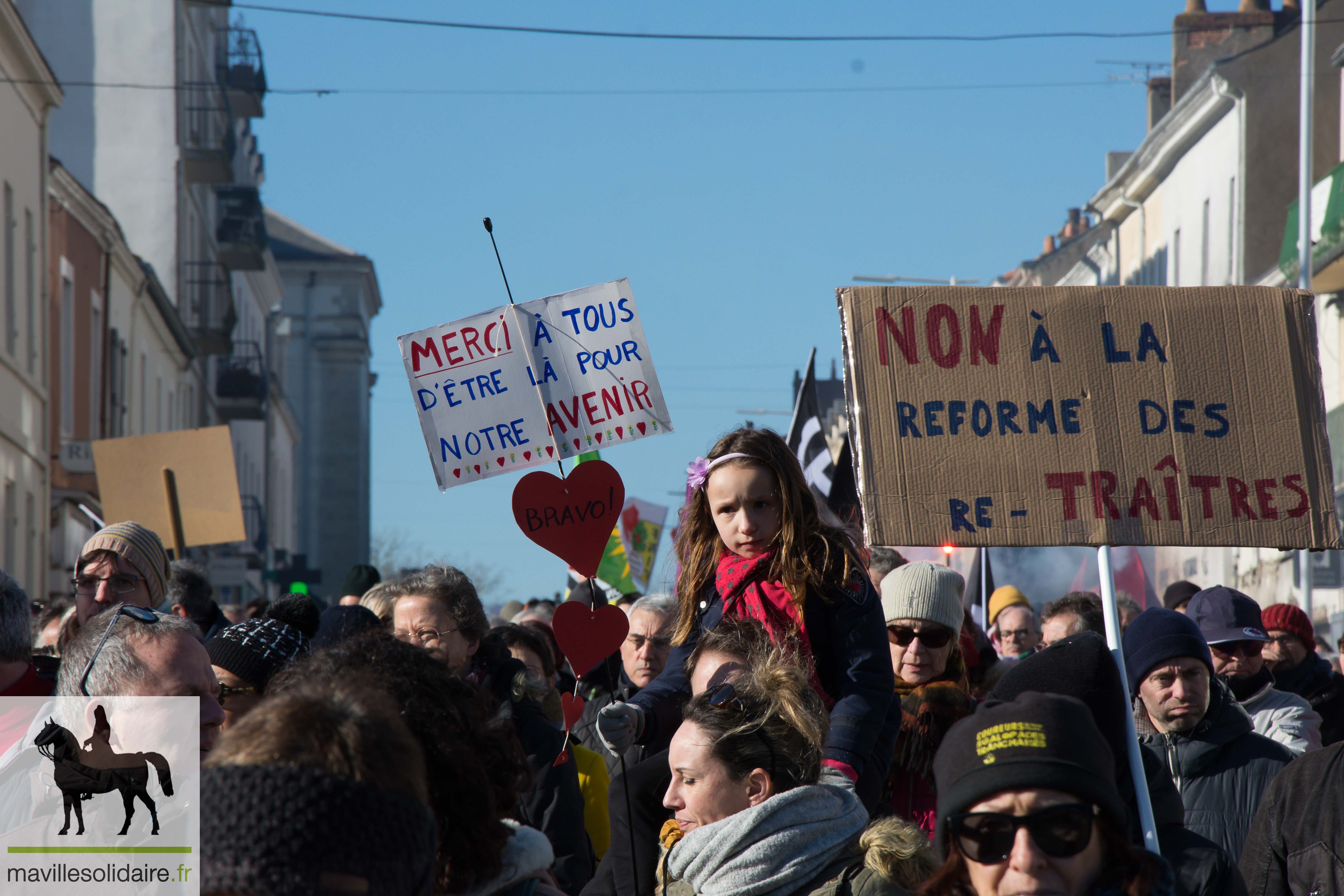 11 FEVRIER 2023 MANIF RESTRAITES LA ROCHE SUR YON mavillesolidaire.fr 1 48