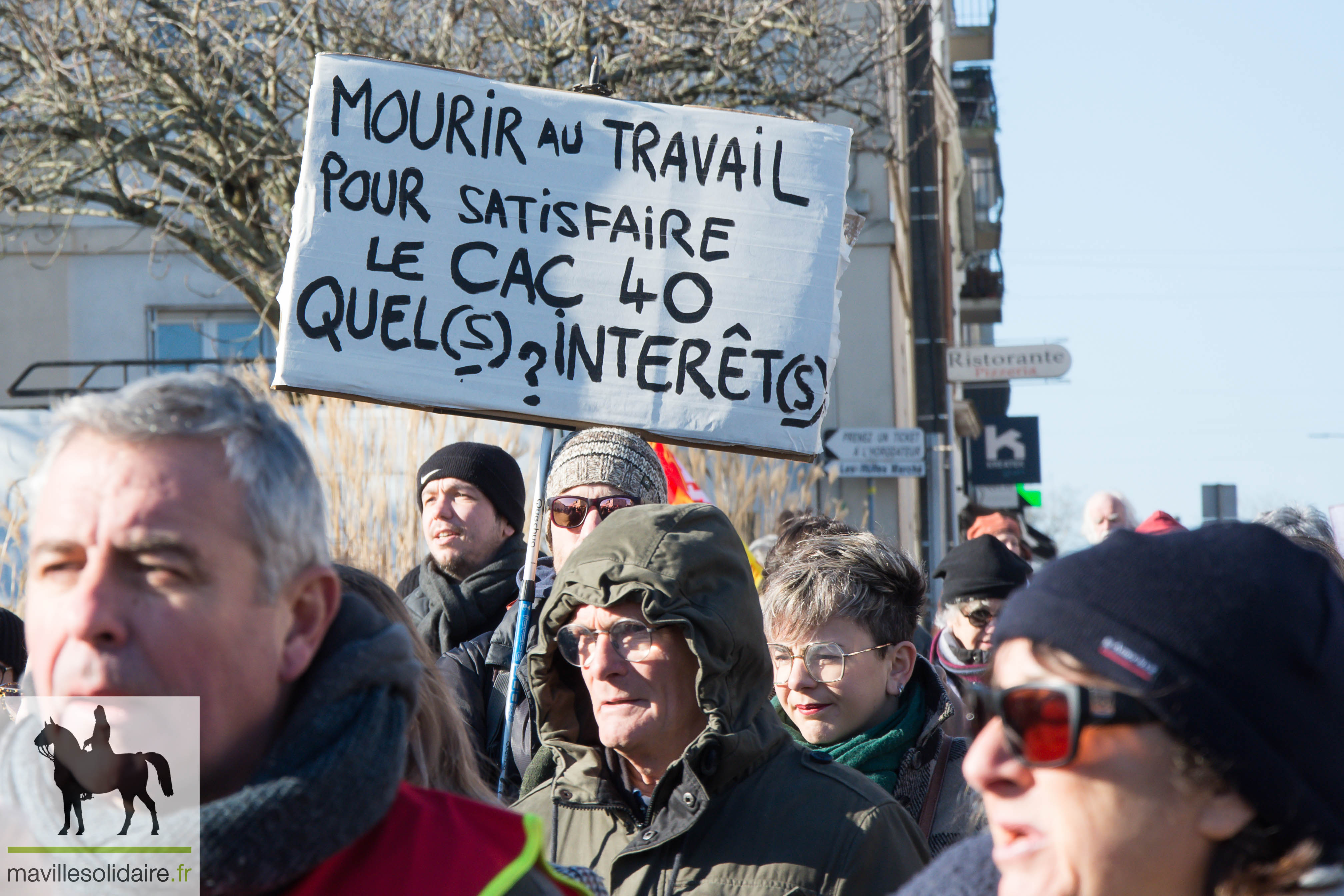 11 FEVRIER 2023 MANIF RESTRAITES LA ROCHE SUR YON mavillesolidaire.fr 1 51