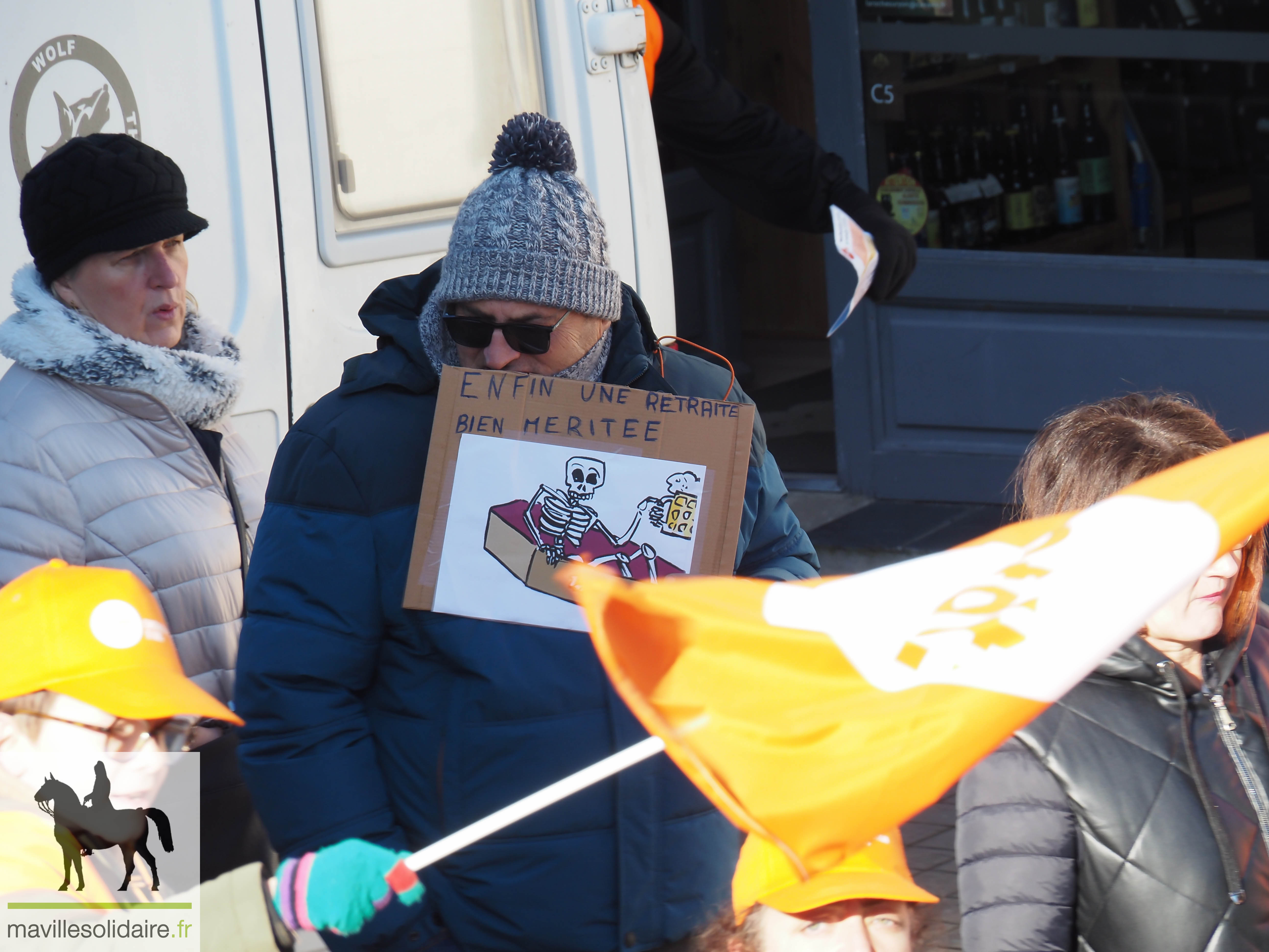 11 FEVRIER 2023 MANIF RESTRAITES LA ROCHE SUR YON mavillesolidaire.fr 1 9