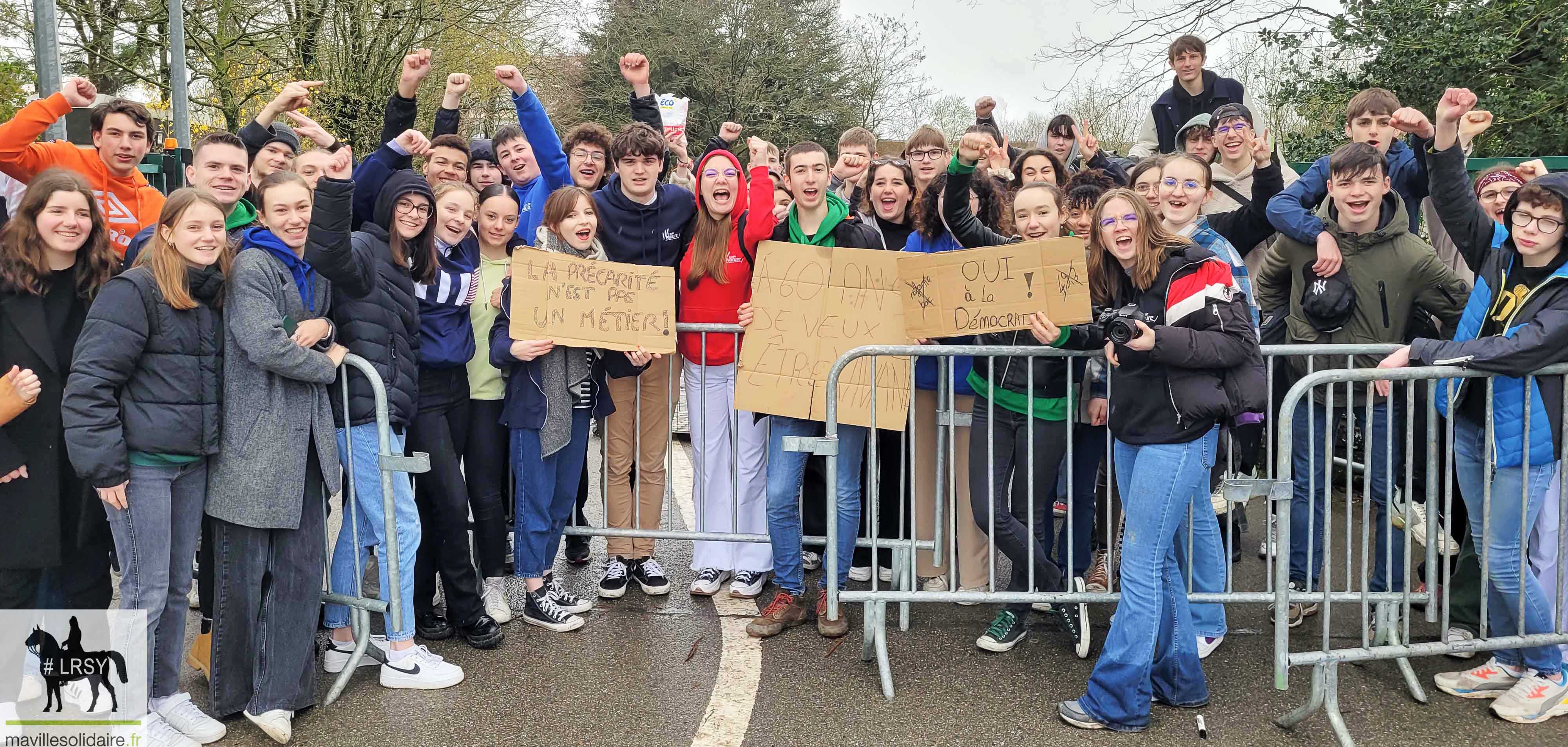 Retraites blocage du Lycée nature de la Roche sur Yon 1