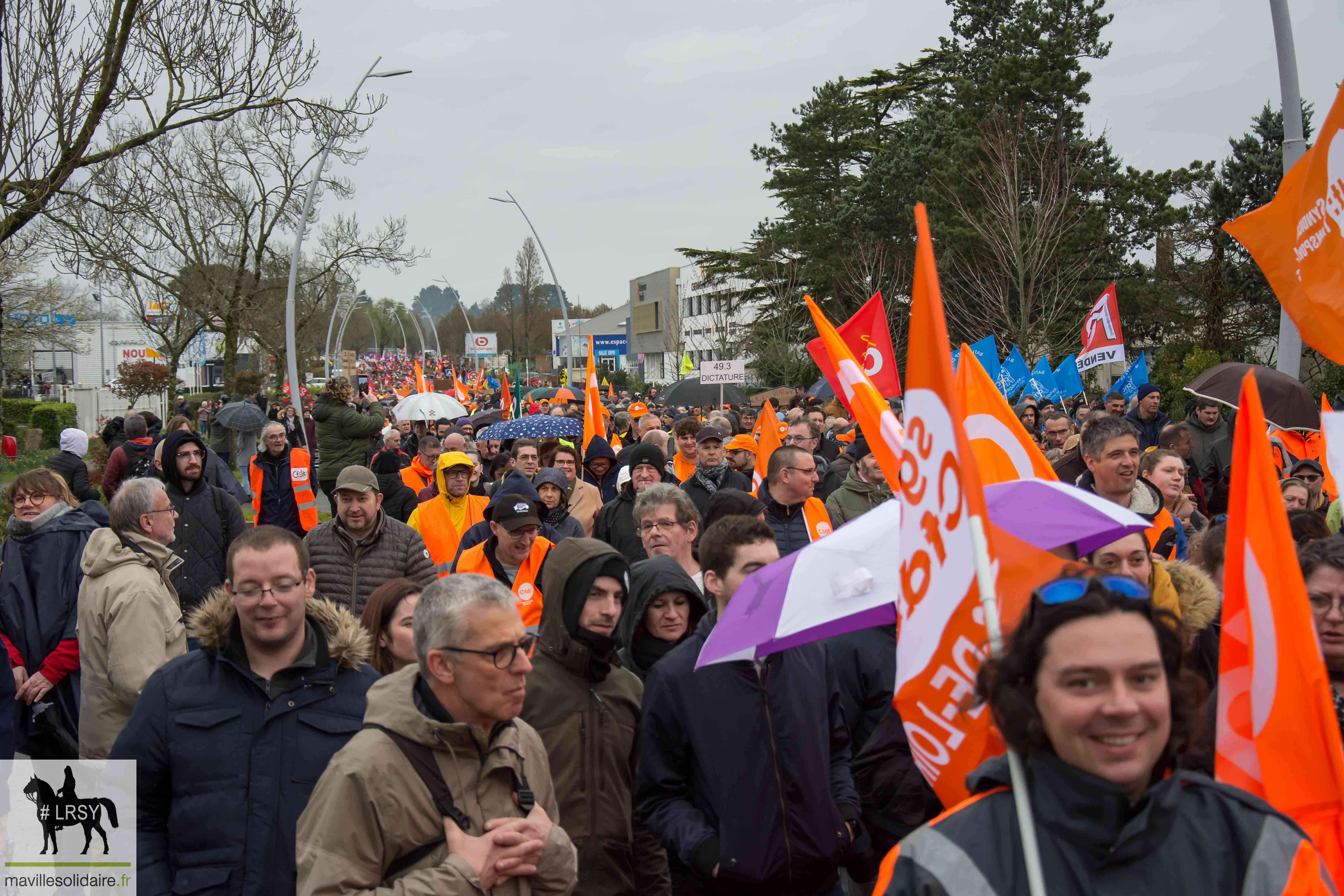 RETRAITE MANIFESTATION DU JEUDI 23 MARS 2023 MAVILLESOLIDAIRE La Roche sur Yon 30