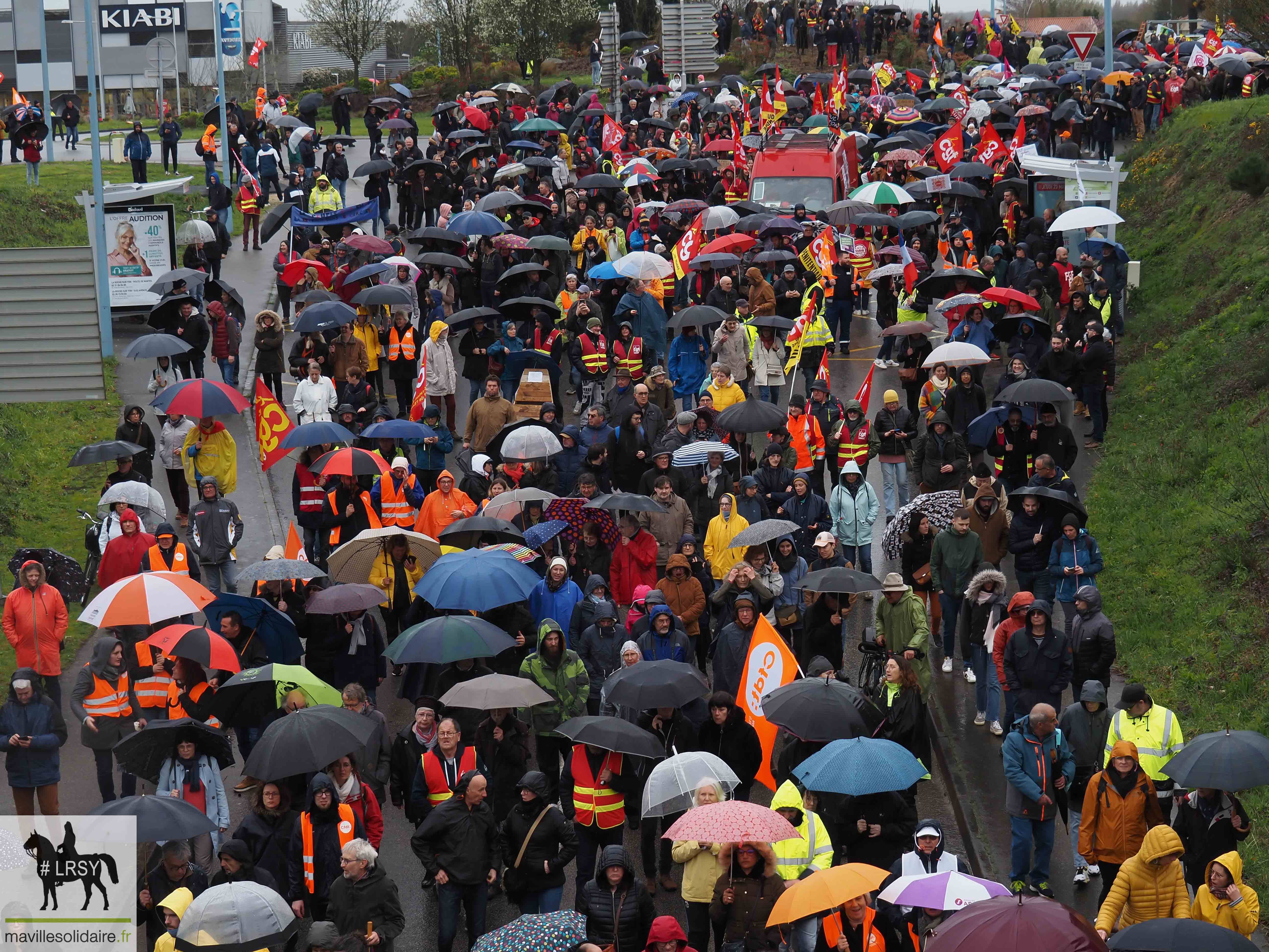 RETRAITE MANIFESTATION DU JEUDI 23 MARS 2023 MAVILLESOLIDAIRE La Roche sur Yon D 26