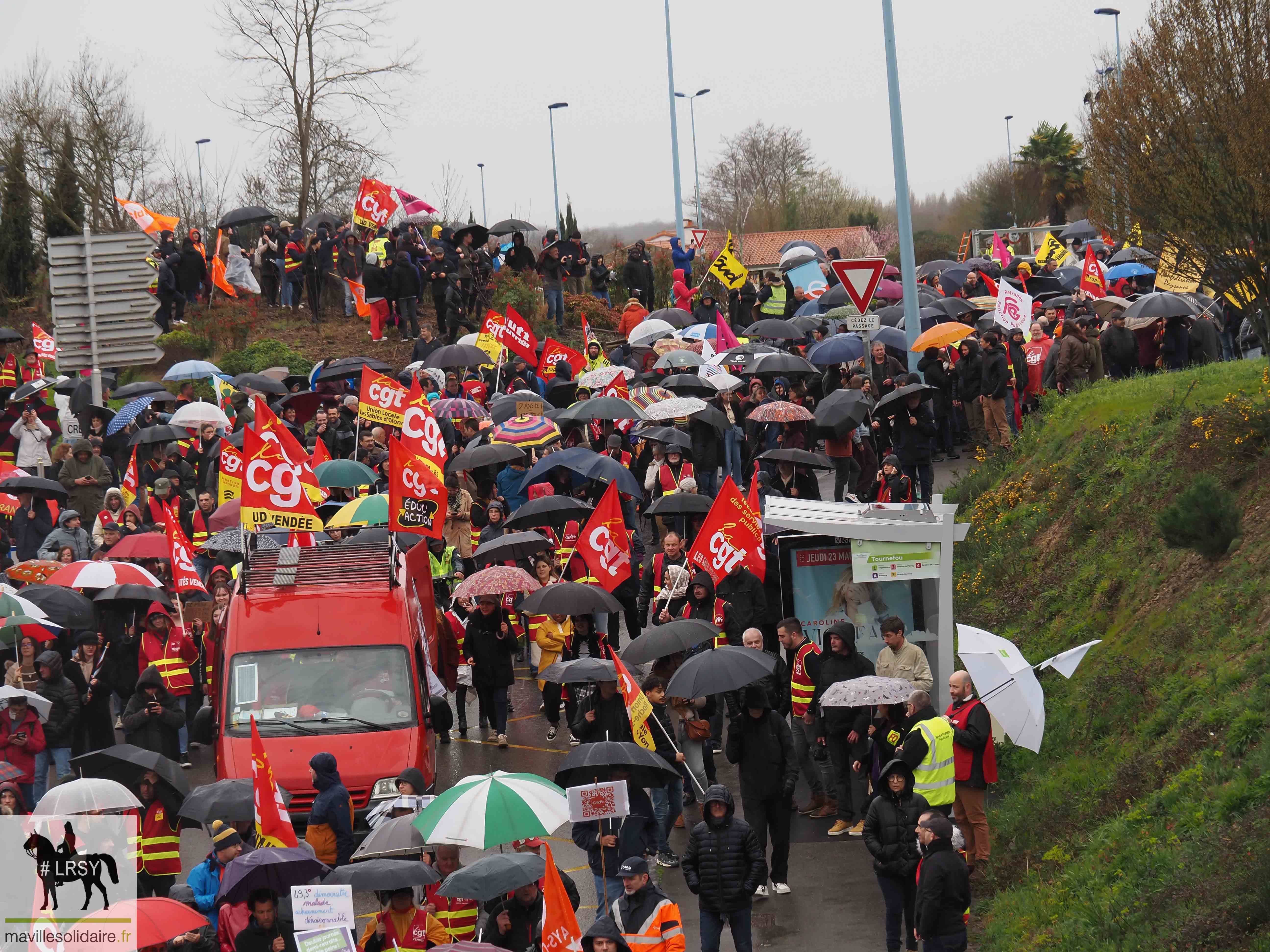 RETRAITE MANIFESTATION DU JEUDI 23 MARS 2023 MAVILLESOLIDAIRE La Roche sur Yon D 27