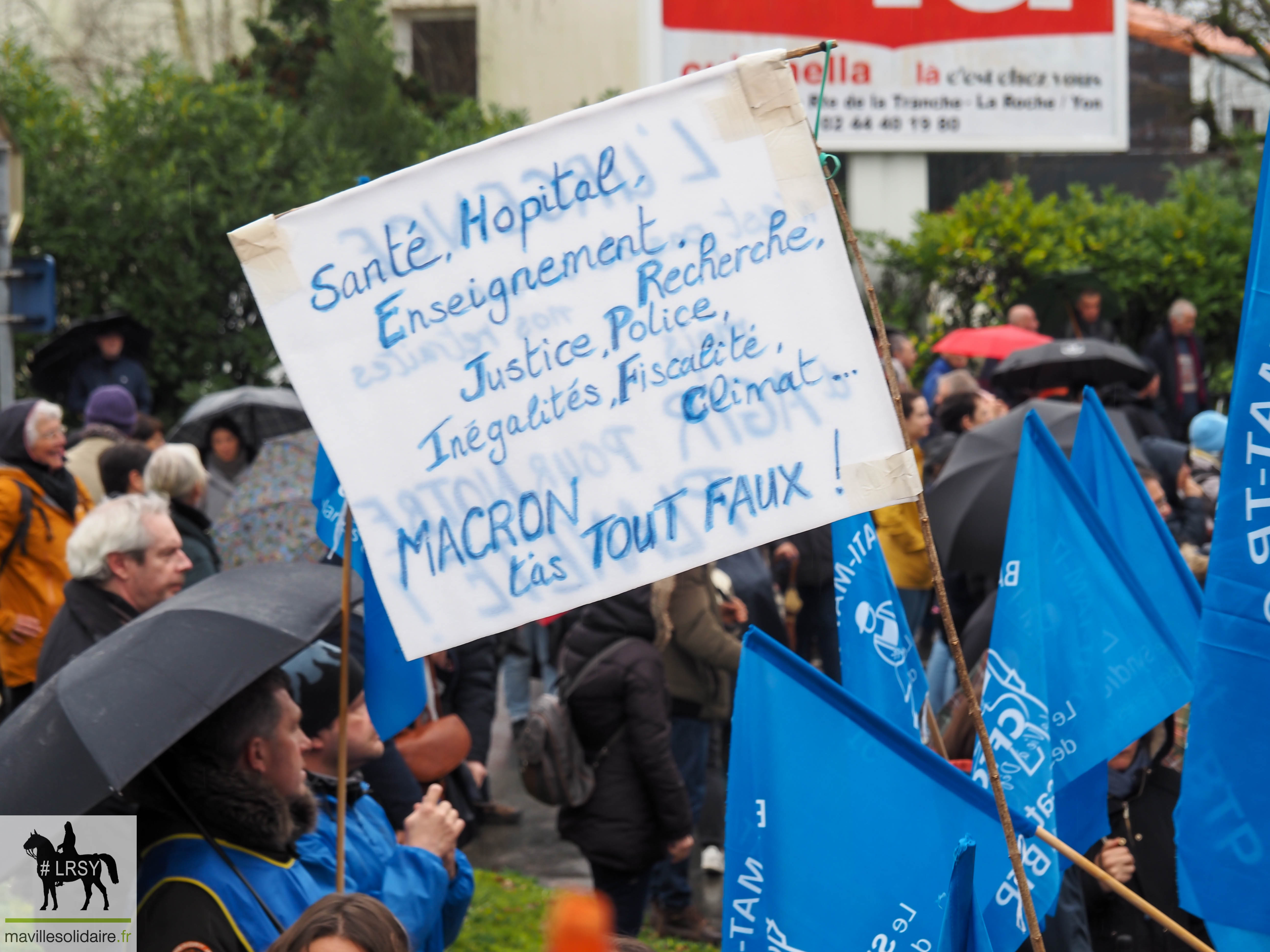 RETRAITE MANIFESTATION DU JEUDI 23 MARS 2023 MAVILLESOLIDAIRE La Roche sur Yon D 9