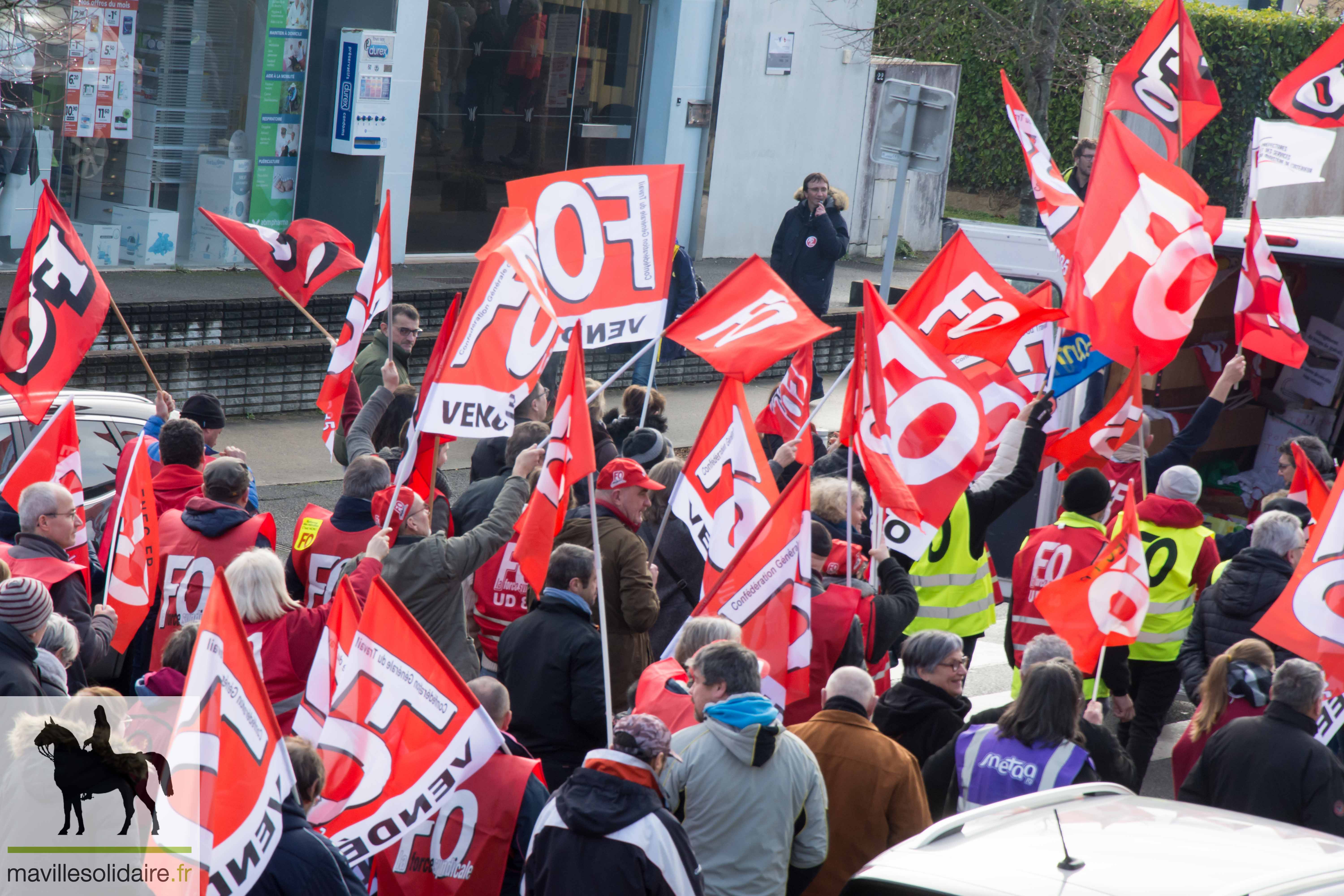 MANIFESTATION CONTRE LES RETRAITES 31 JANVIER 2023 LA ROCHE SUR YON mavillesolidaire.fr 19