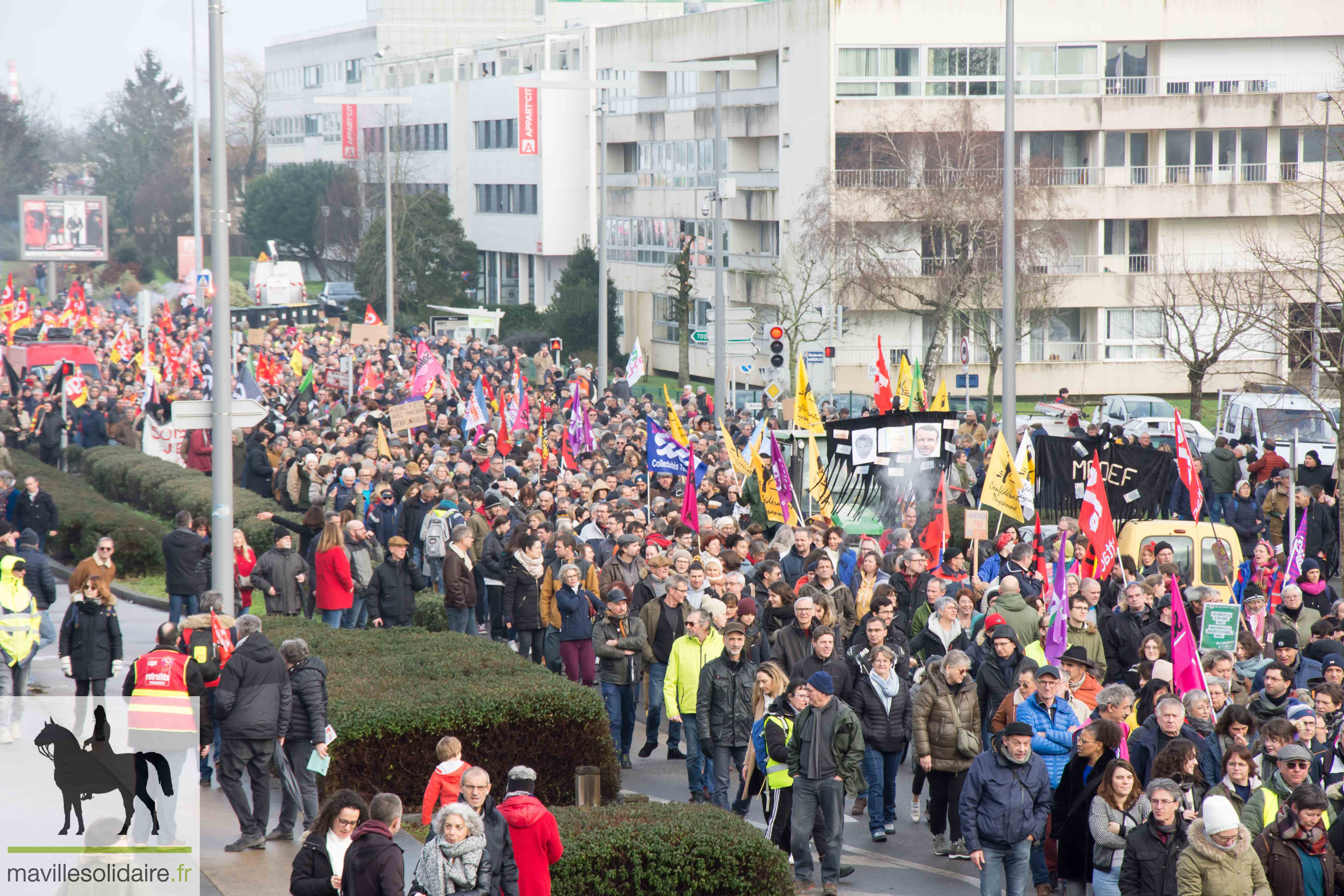 MANIFESTATION CONTRE LES RETRAITES 31 JANVIER 2023 LA ROCHE SUR YON mavillesolidaire.fr 4