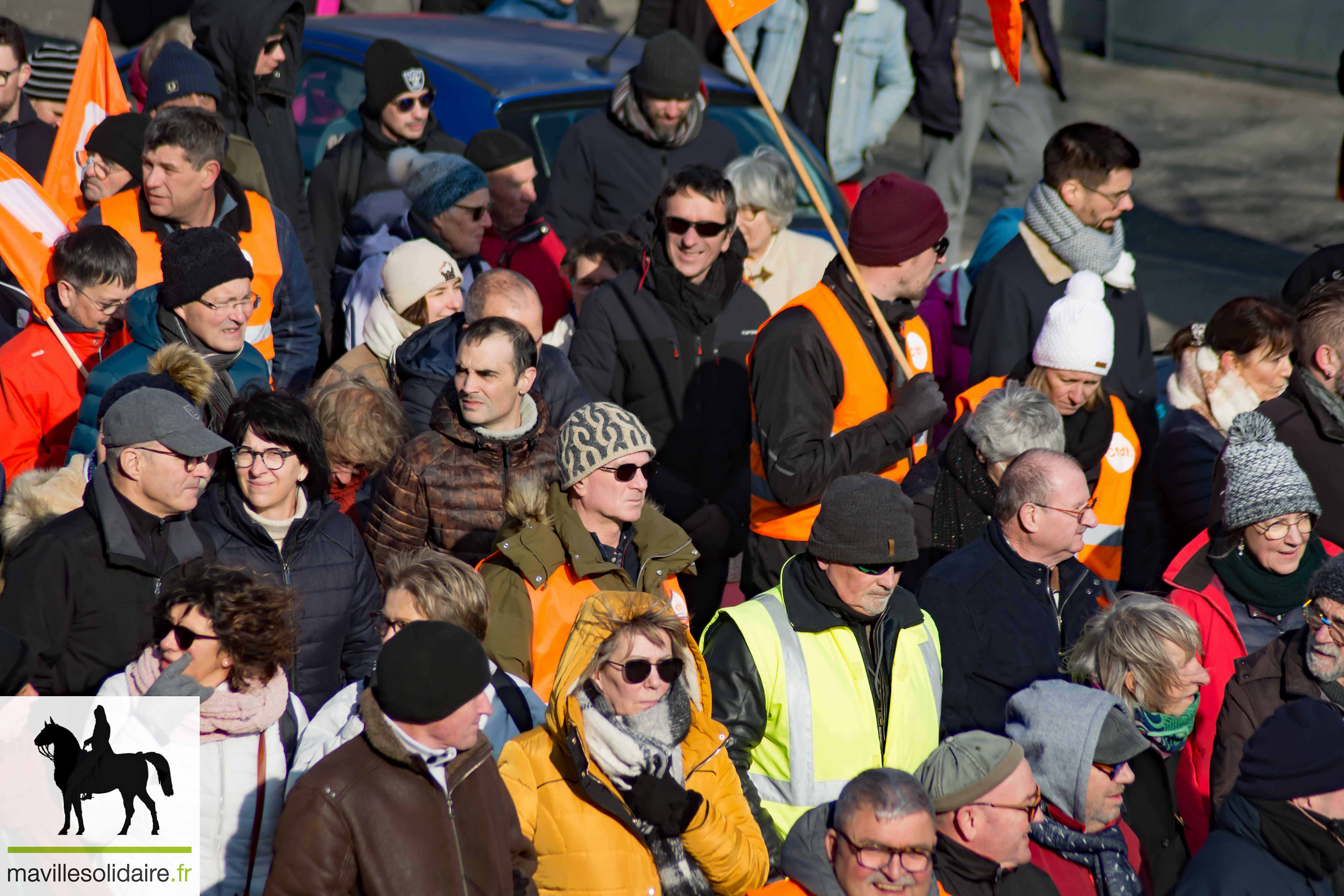 7 fevrier Manif grève retraite LA ROCHE SUR YON mavillesolidaire.fr 1 10