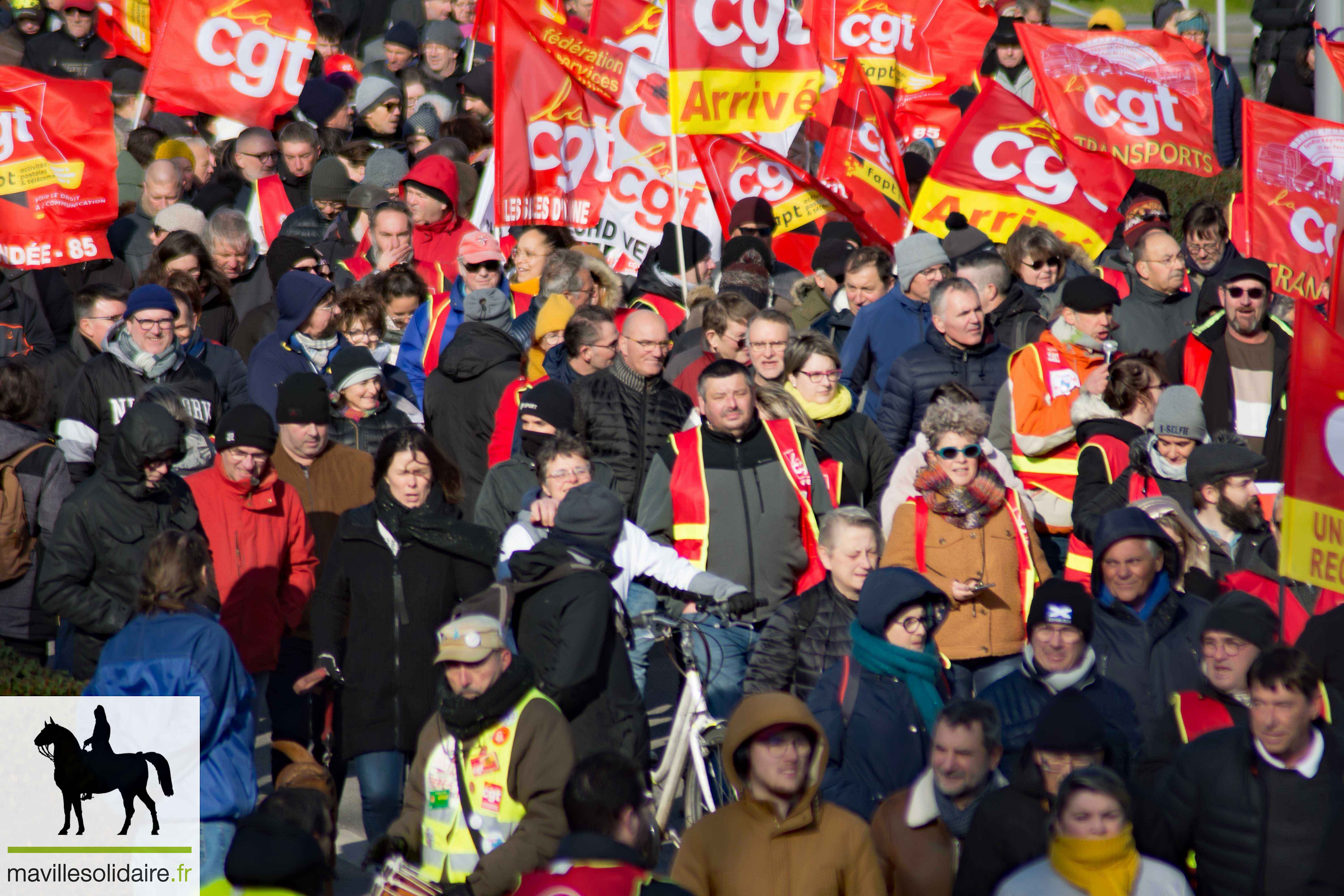 7 fevrier Manif grève retraite LA ROCHE SUR YON mavillesolidaire.fr 1 23