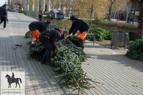 NOEL en fete INSTALLATION SAPIN 11